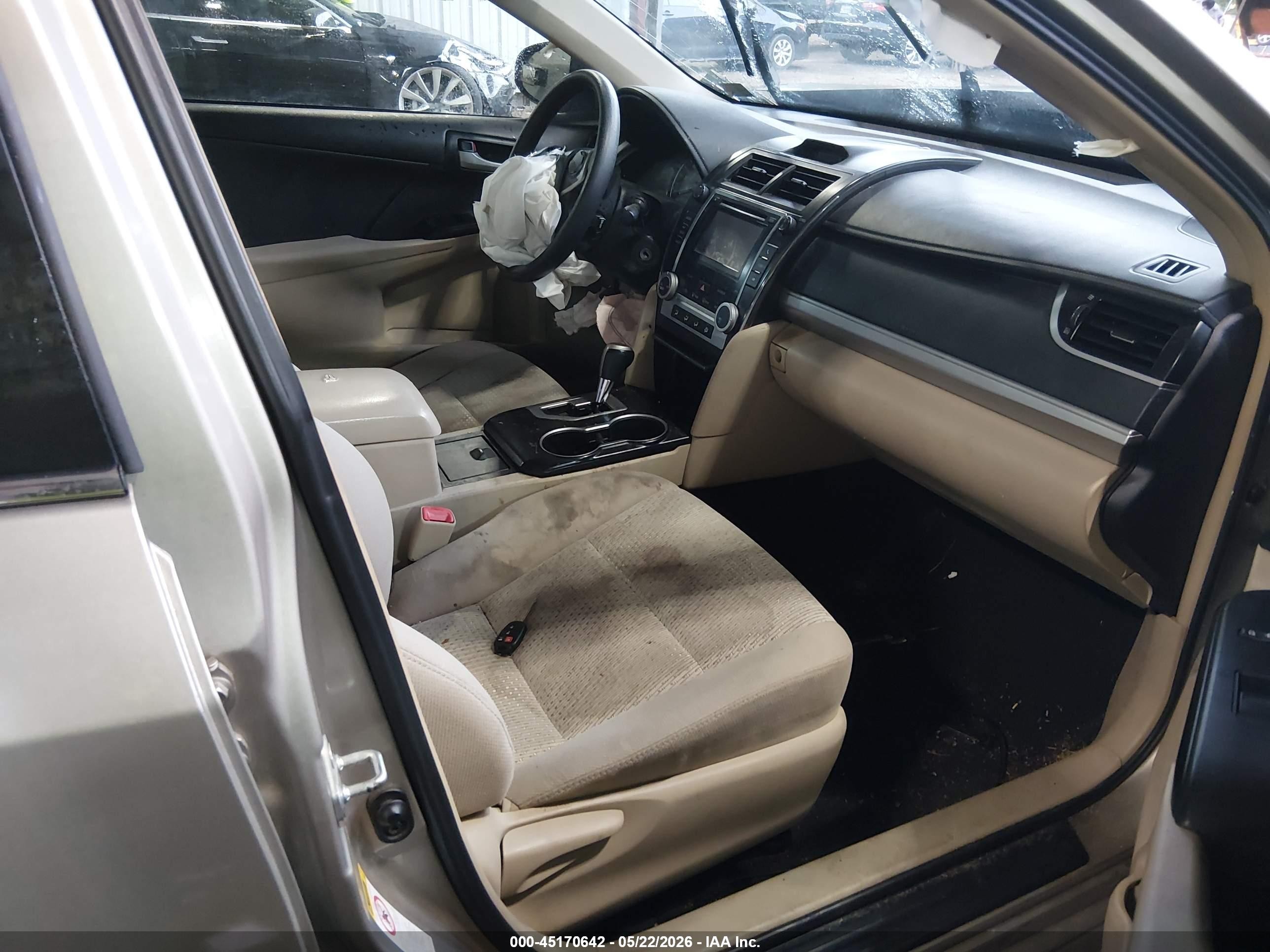 2013 Toyota Camry Le Brown vin: 4T4BF1FK8DR306997