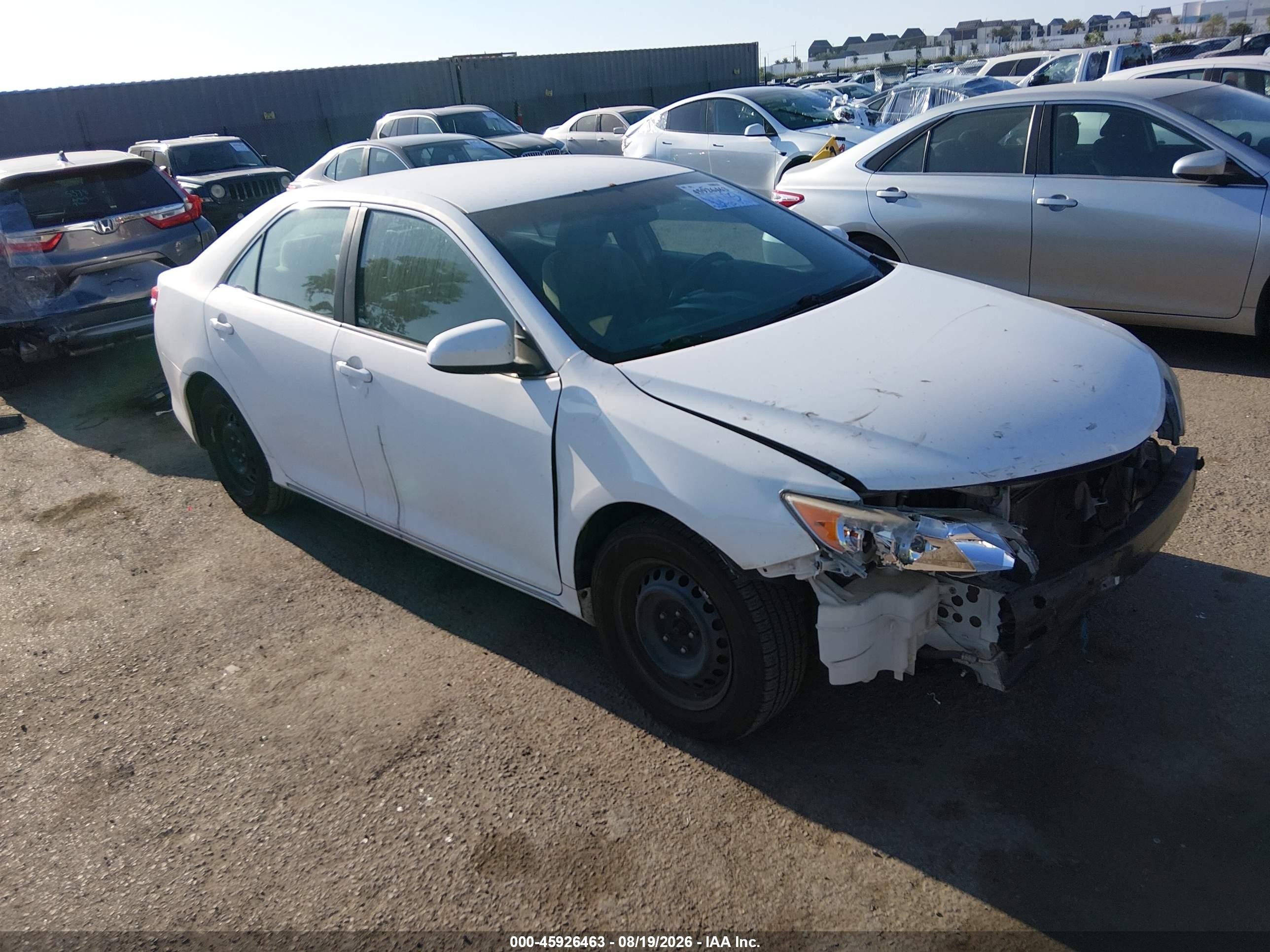 2013 Toyota Camry Le Белый vin: 4T4BF1FK8DR308457