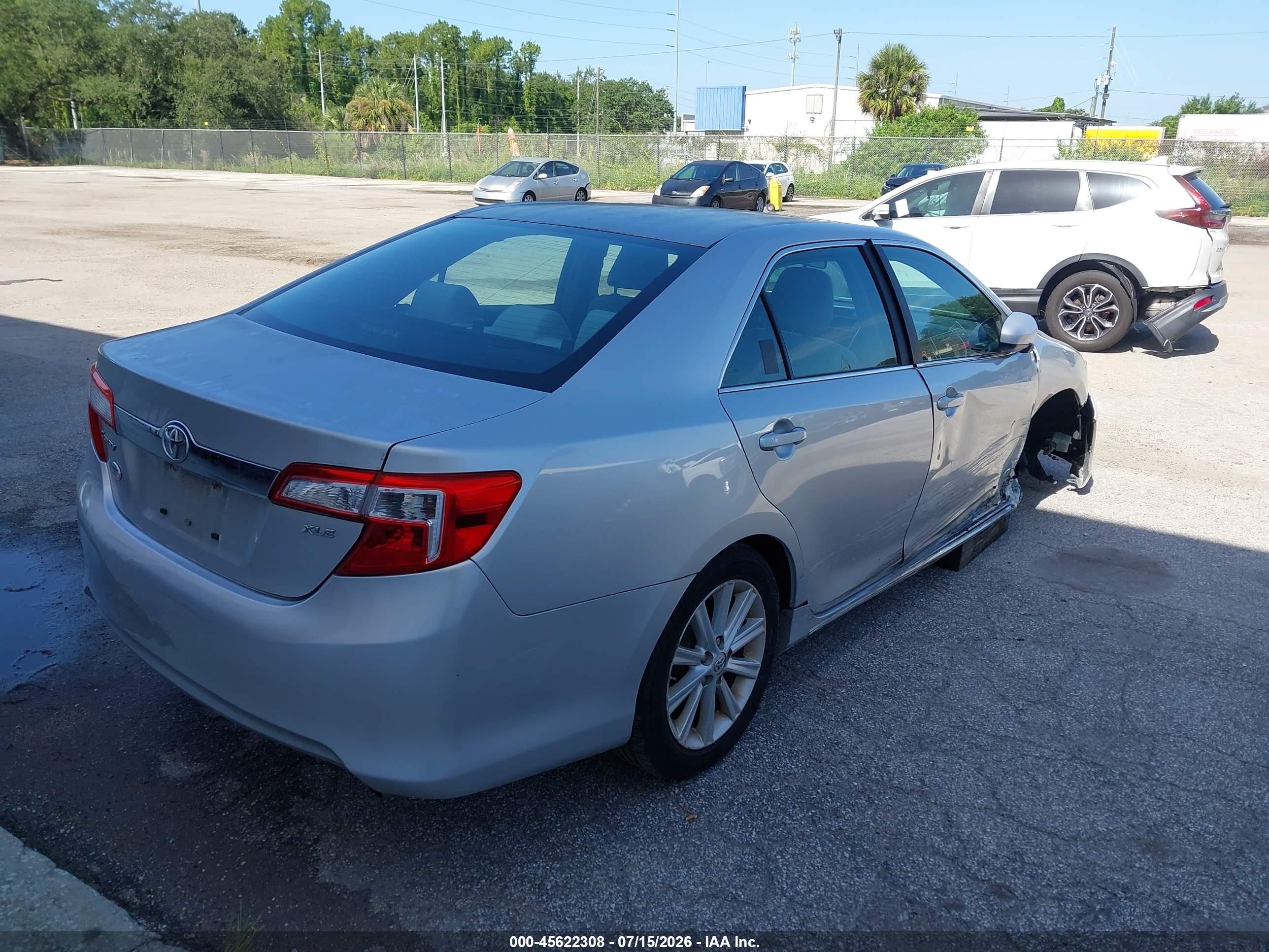2013 Toyota Camry Xle Silver vin: 4T4BF1FK8DR313125