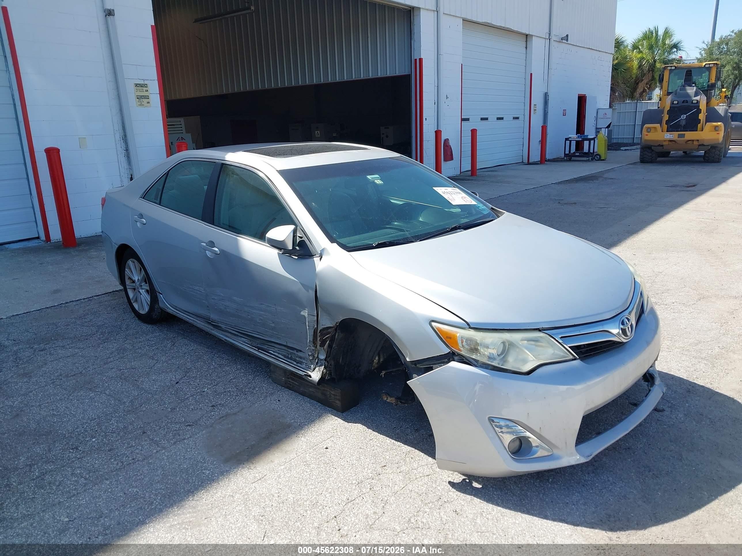 2013 Toyota Camry Xle Silver vin: 4T4BF1FK8DR313125
