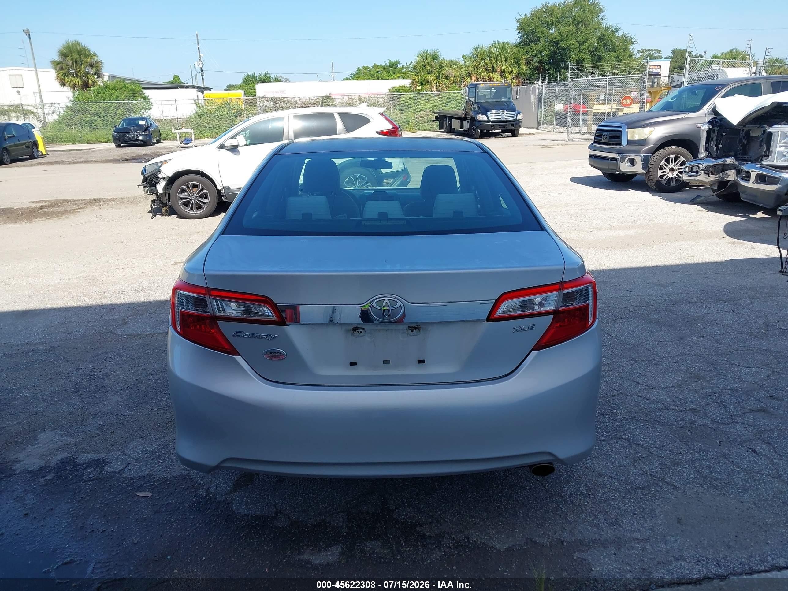 2013 Toyota Camry Xle Silver vin: 4T4BF1FK8DR313125