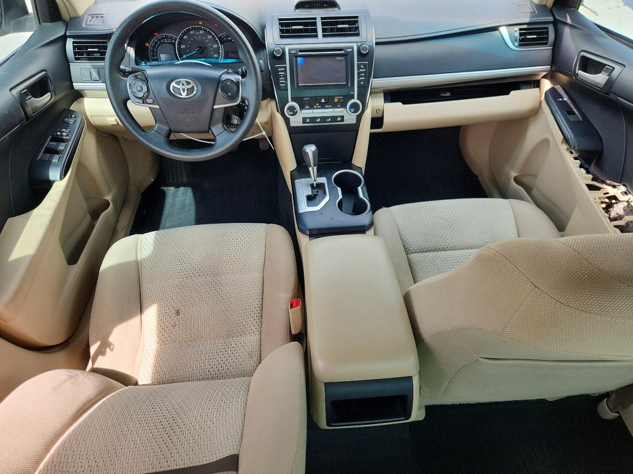 2013 Toyota Camry Le Gold vin: 4T4BF1FK8DR317000
