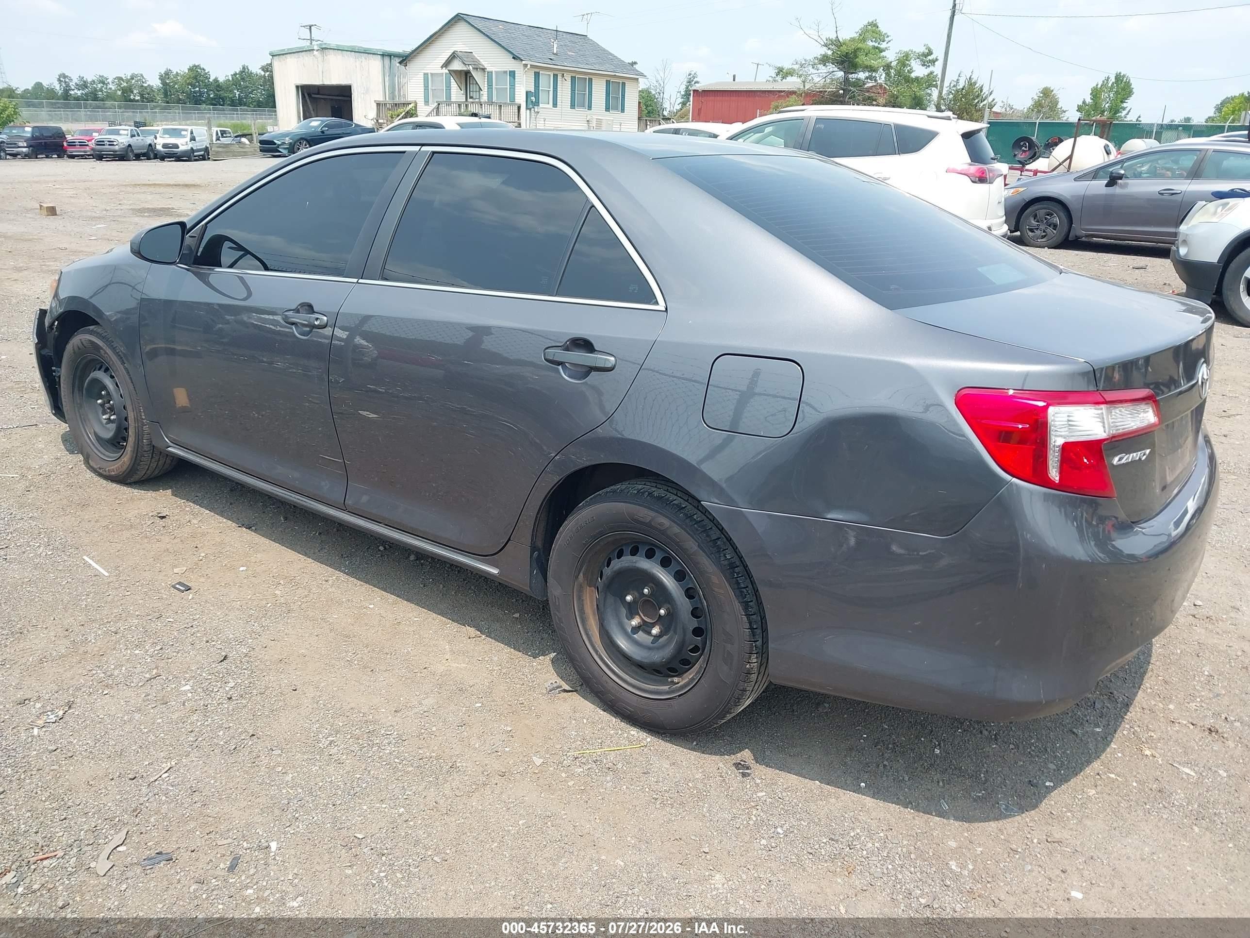 2013 Toyota Camry Le Серый vin: 4T4BF1FK8DR328529