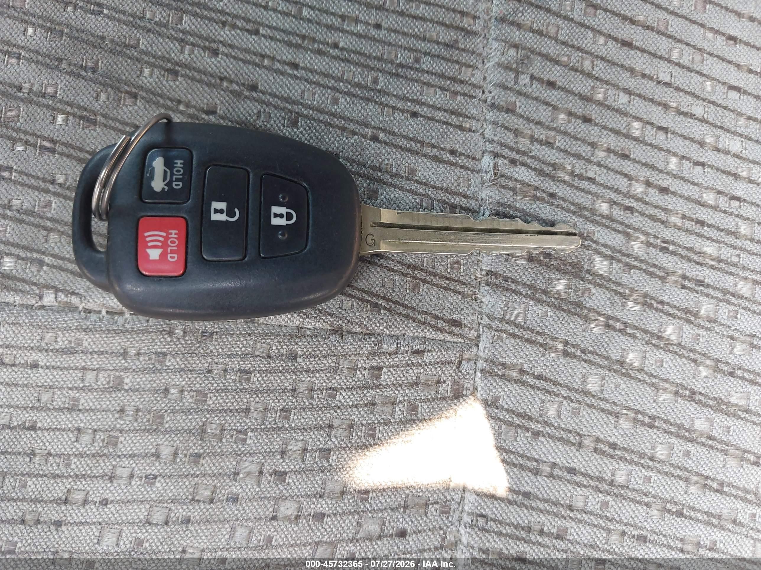 2013 Toyota Camry Le Серый vin: 4T4BF1FK8DR328529