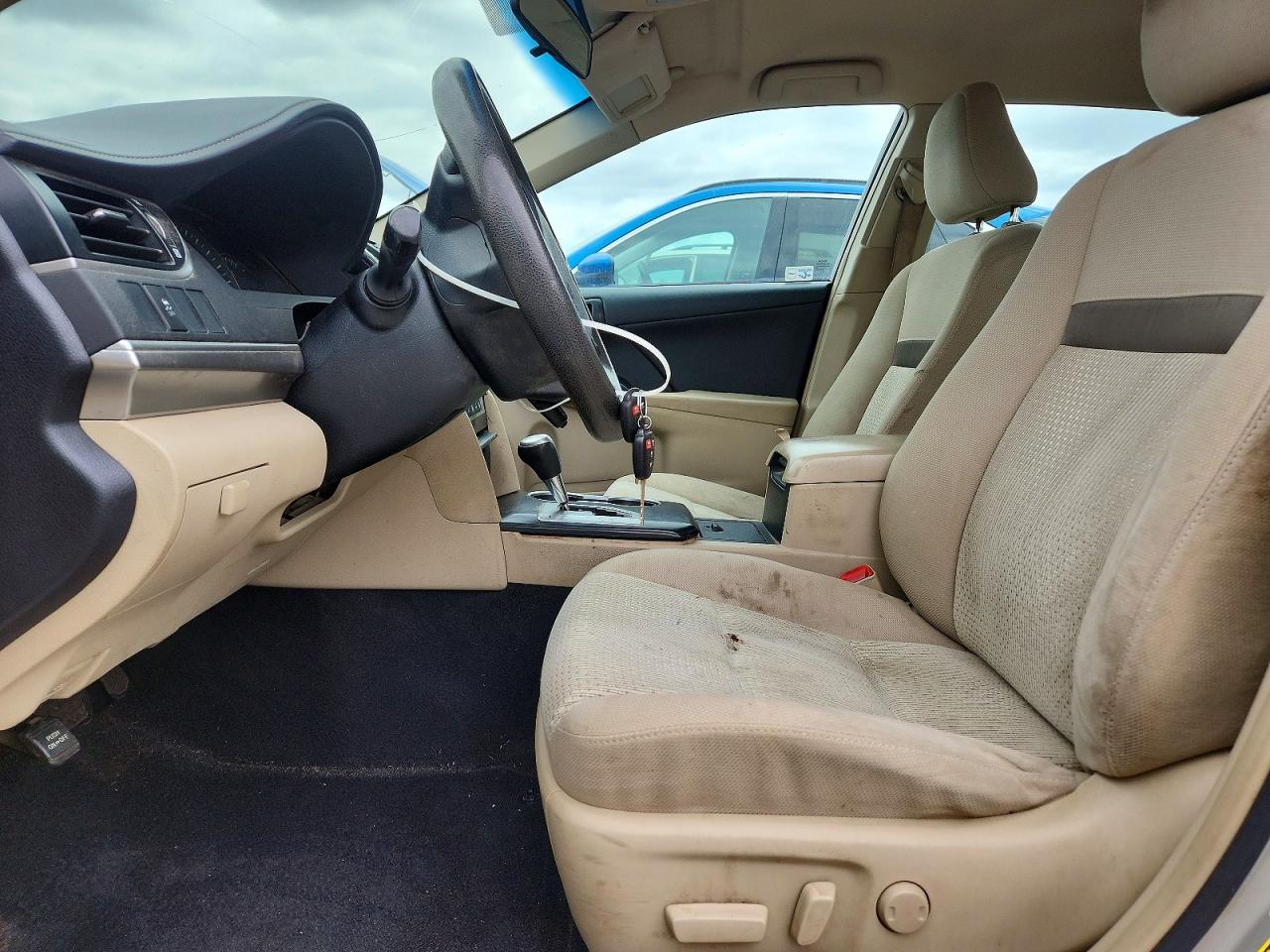 2013 Toyota Camry L Tan vin: 4T4BF1FK8DR334928