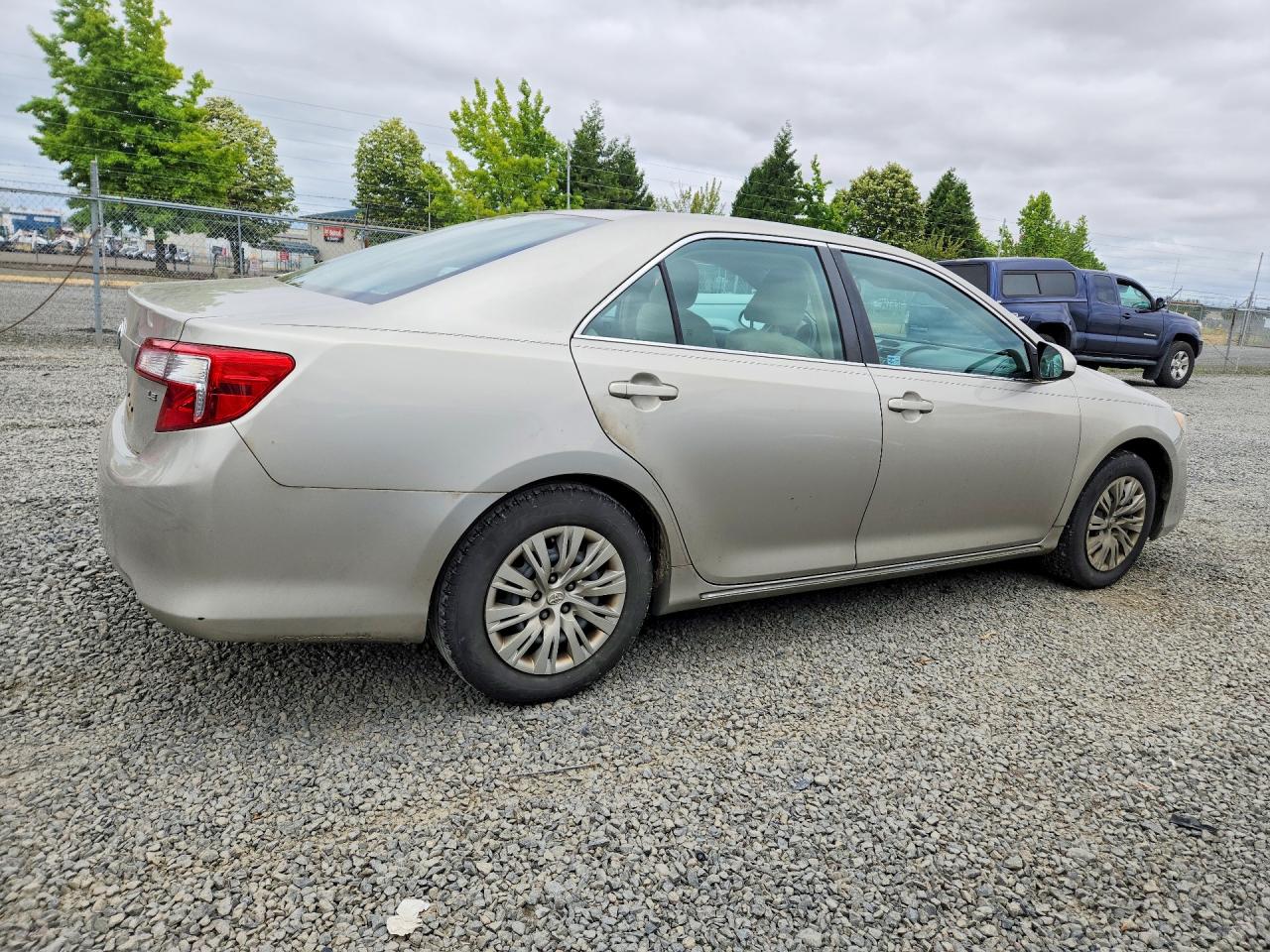 2013 Toyota Camry L Tan vin: 4T4BF1FK8DR334928