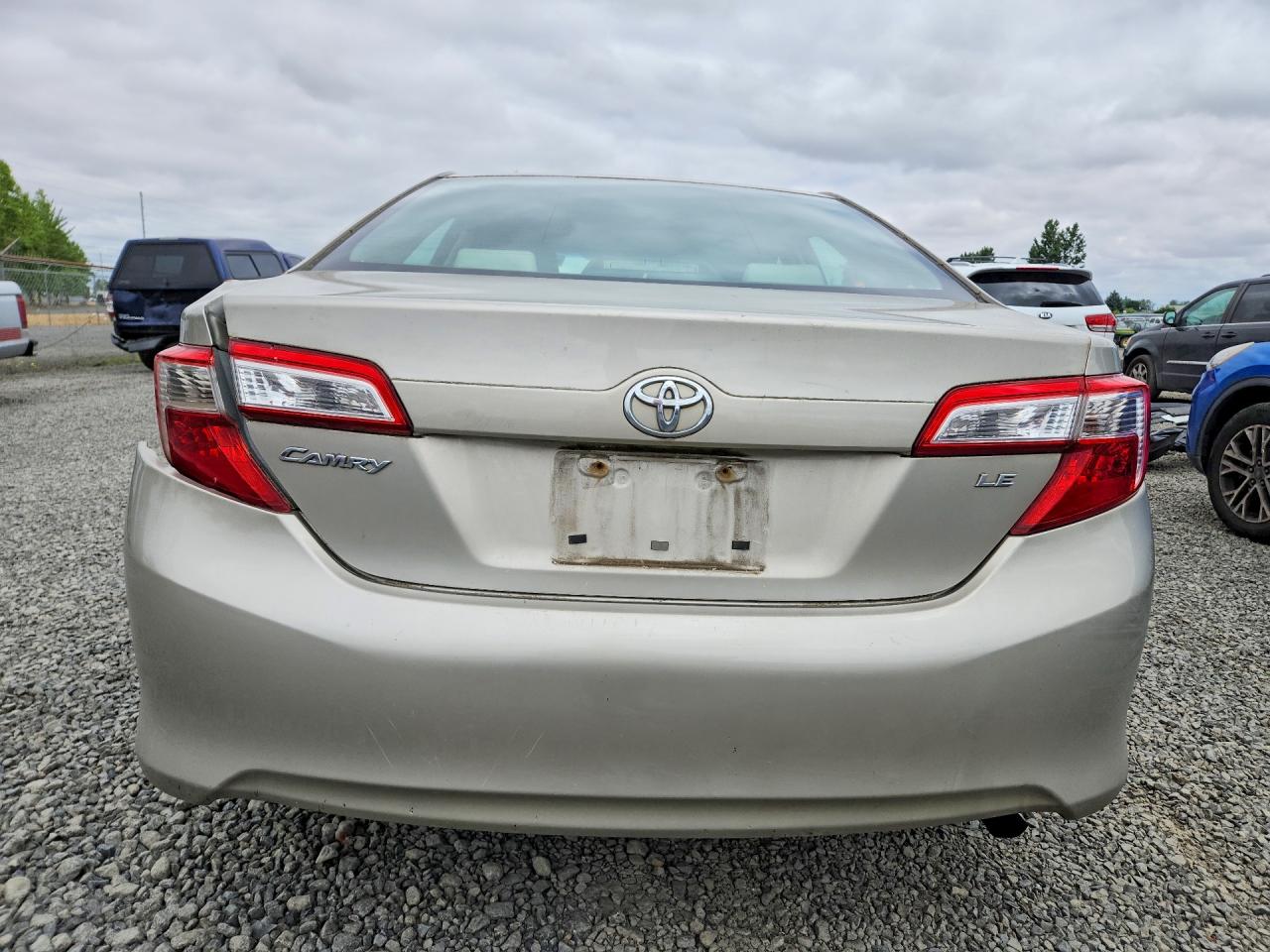 2013 Toyota Camry L Tan vin: 4T4BF1FK8DR334928