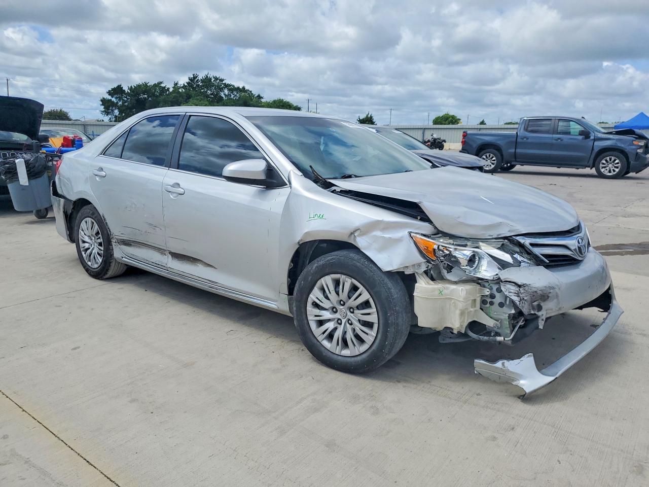 2013 Toyota Camry Le Silver vin: 4T4BF1FK8DR336064
