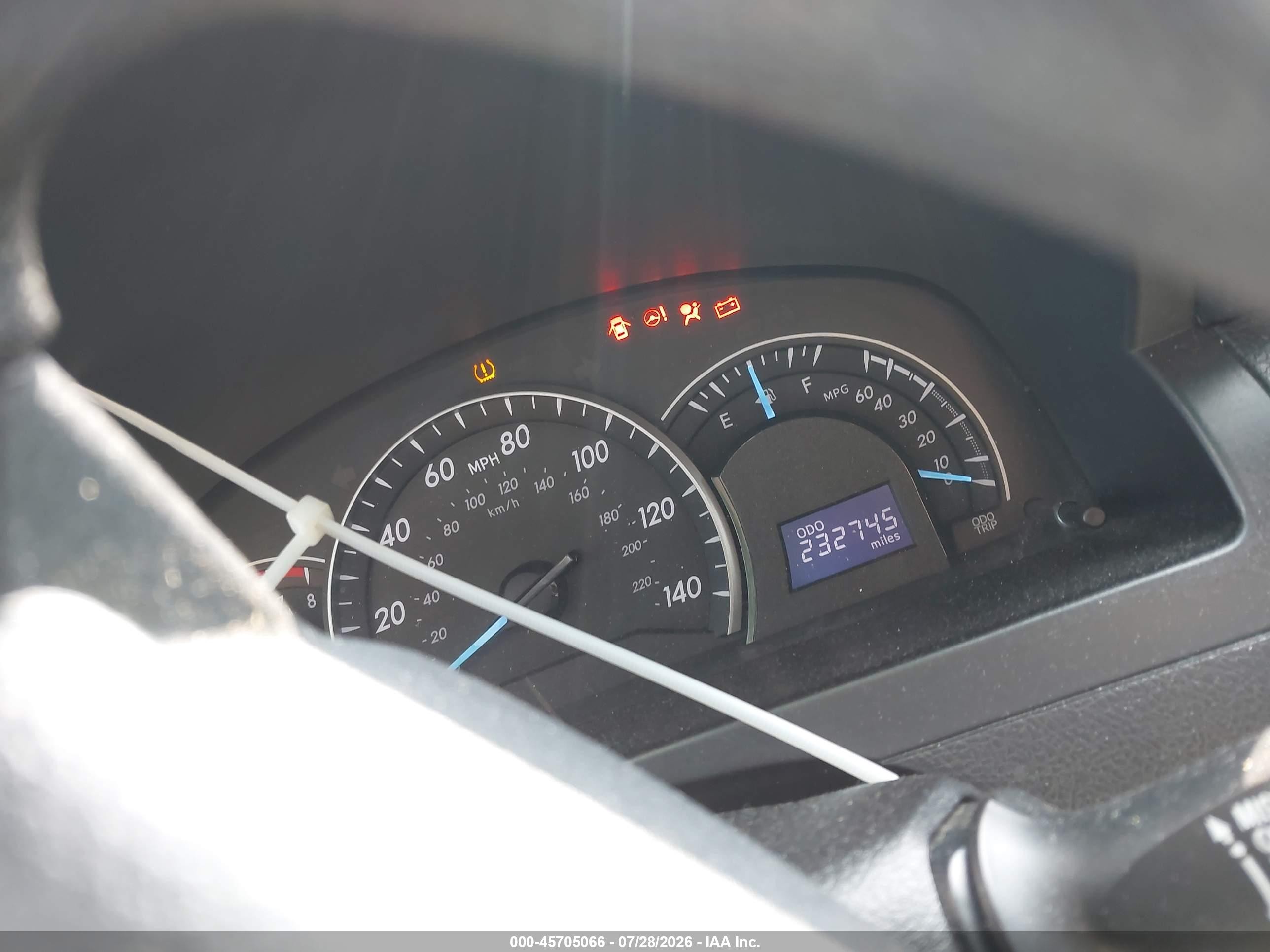 2014 Toyota Camry Le Зеленый vin: 4T4BF1FK8ER353108