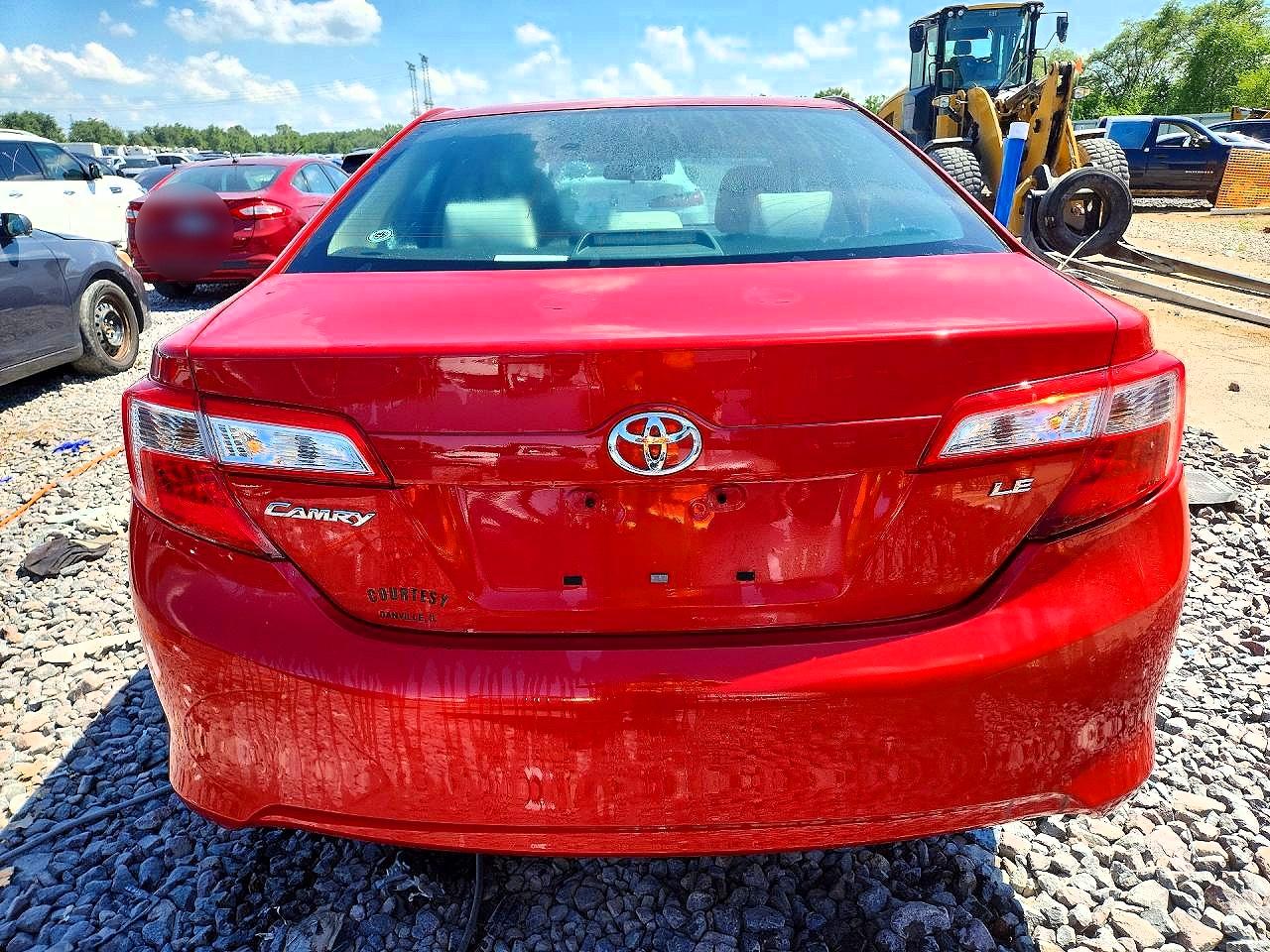 2014 Toyota Camry Le Red vin: 4T4BF1FK8ER353349
