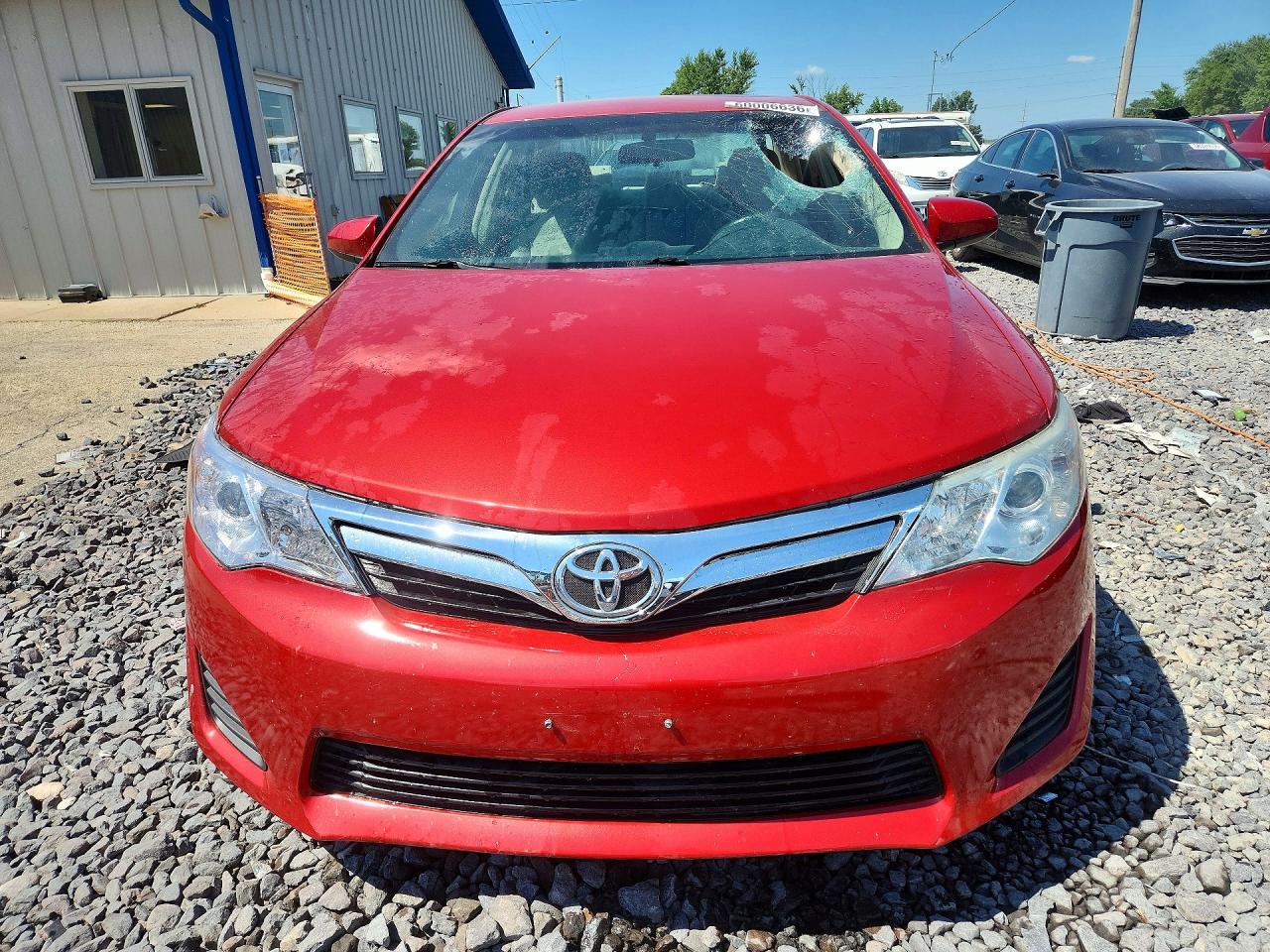 2014 Toyota Camry Le Red vin: 4T4BF1FK8ER353349