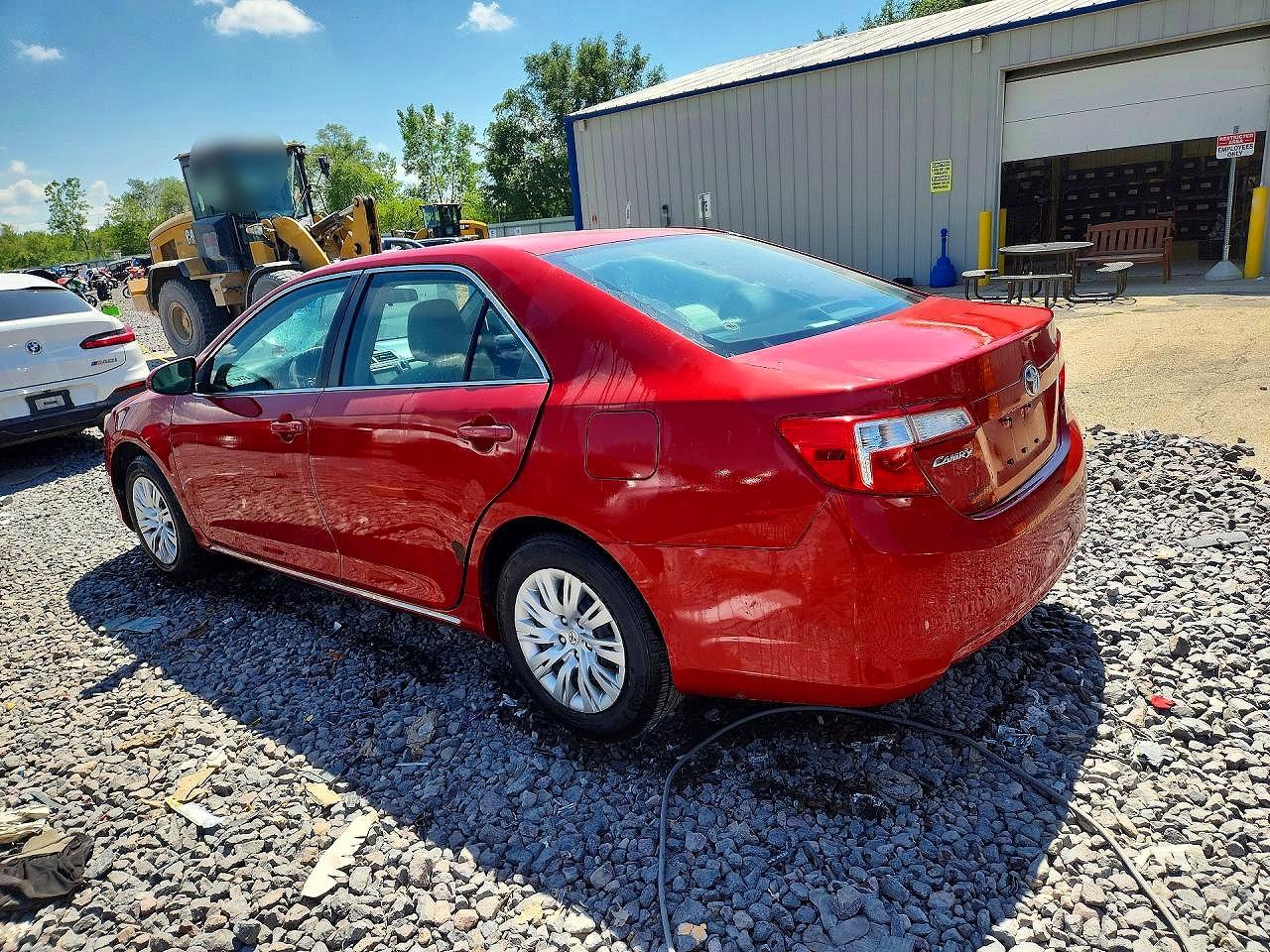 2014 Toyota Camry Le Red vin: 4T4BF1FK8ER353349