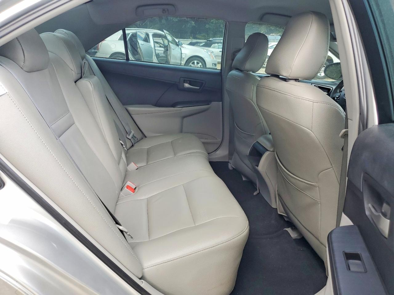 2014 Toyota Camry Le Серебряный vin: 4T4BF1FK8ER356087