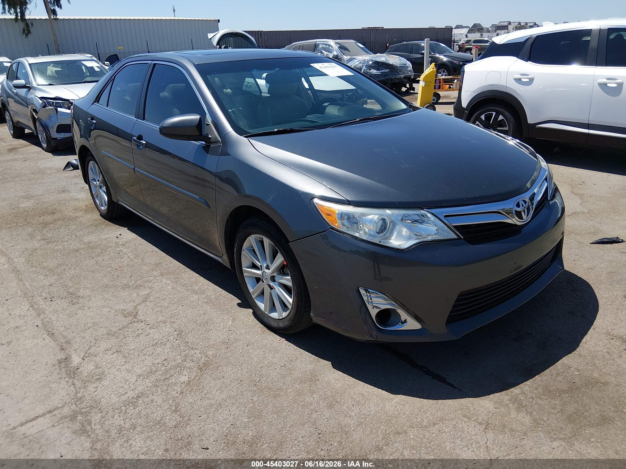 2014 Toyota Camry Xle Gray vin: 4T4BF1FK8ER362777