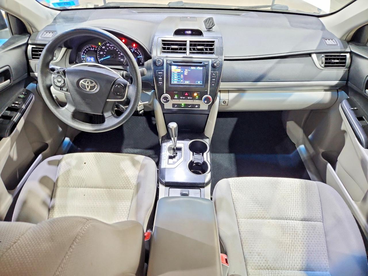 2014 Toyota Camry Le White vin: 4T4BF1FK8ER368630