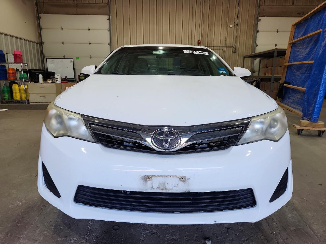 2014 Toyota Camry Le White vin: 4T4BF1FK8ER368630