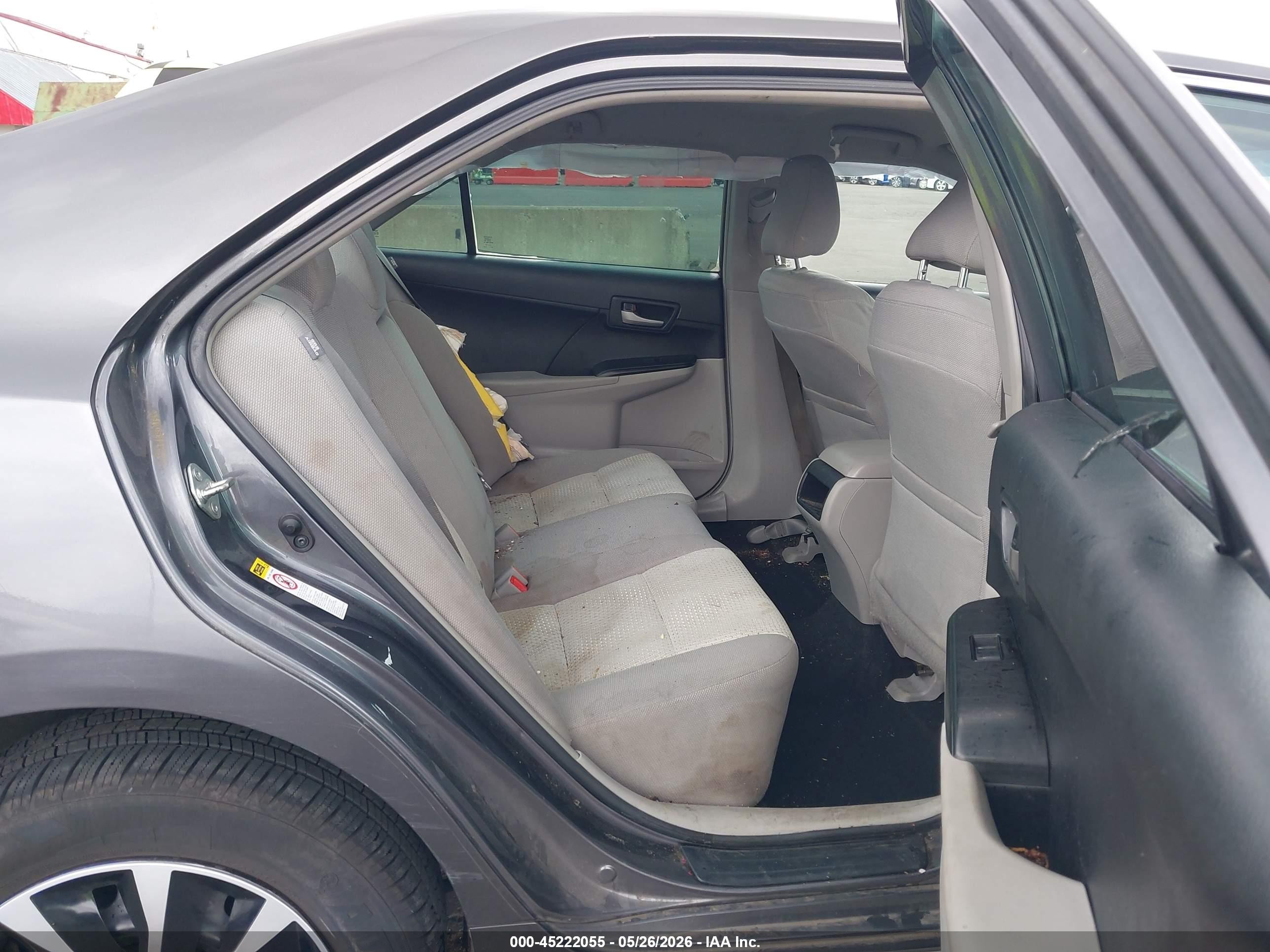 2014 Toyota Camry Le Gray vin: 4T4BF1FK8ER373679