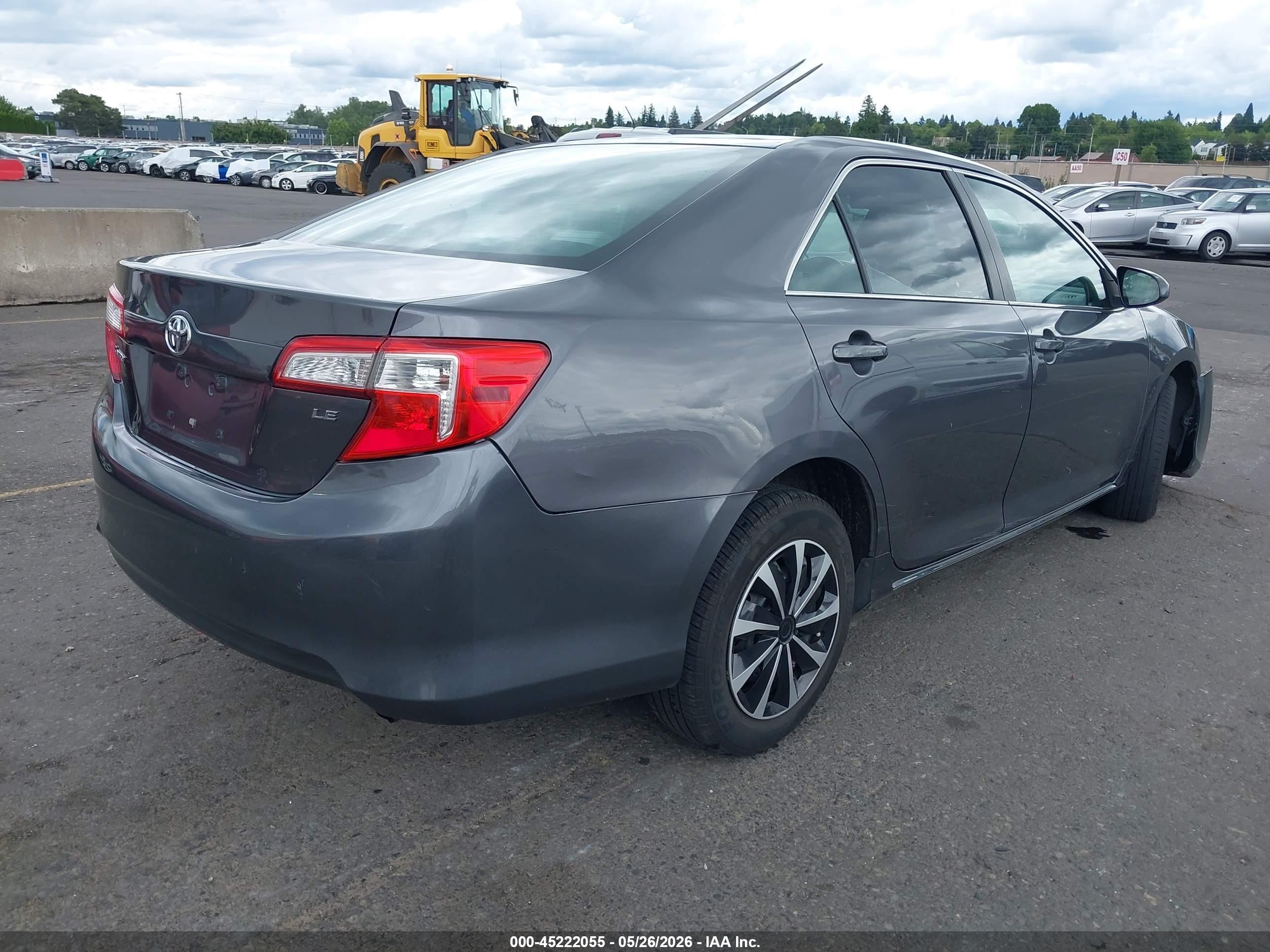 2014 Toyota Camry Le Gray vin: 4T4BF1FK8ER373679