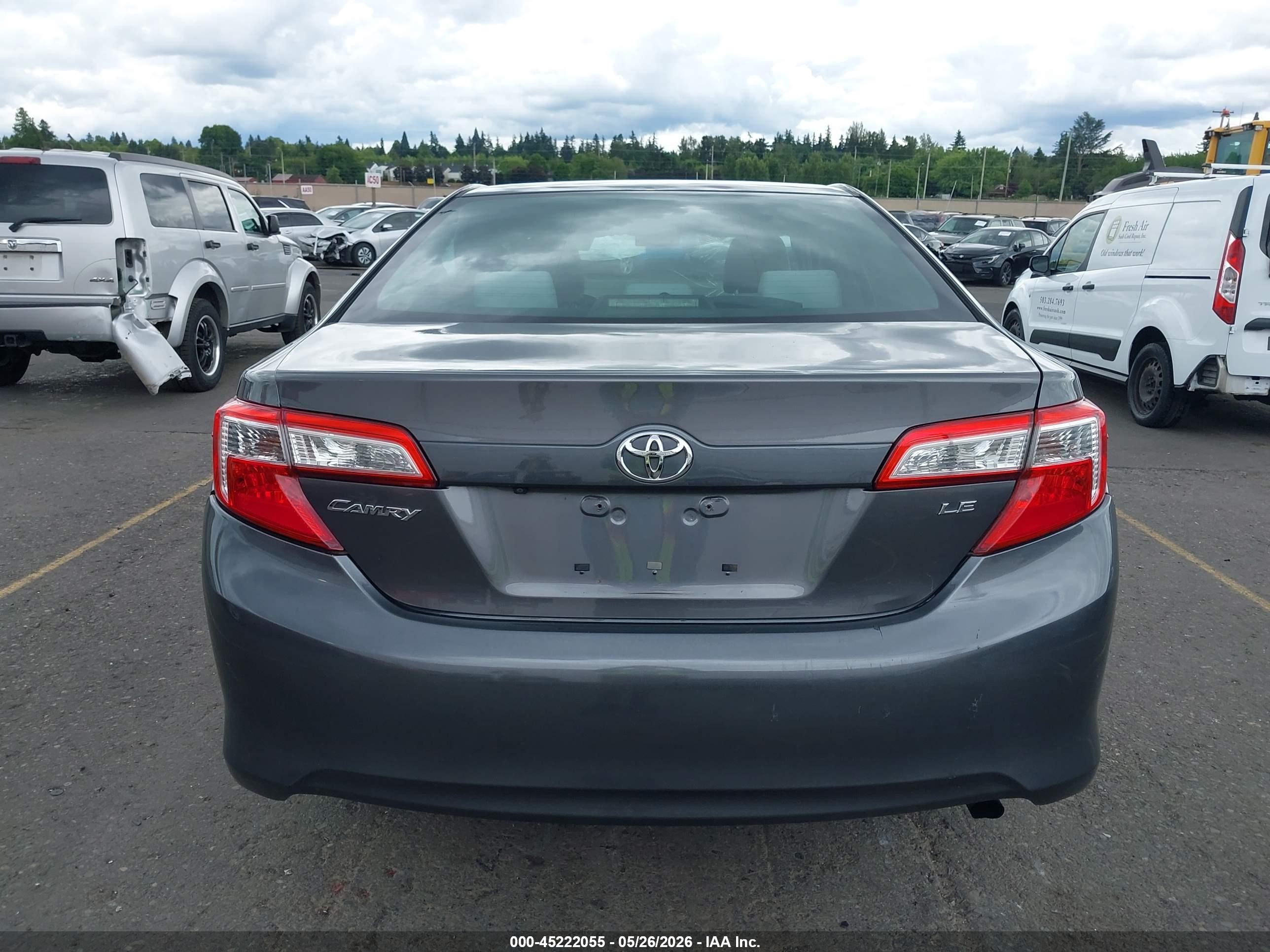 2014 Toyota Camry Le Gray vin: 4T4BF1FK8ER373679