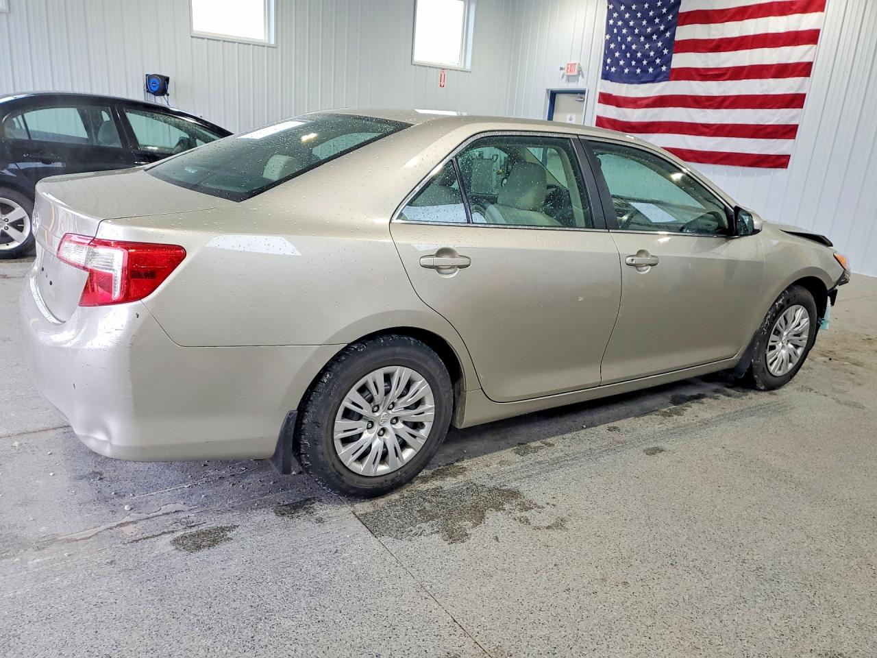2014 Toyota Camry L Tan vin: 4T4BF1FK8ER373987