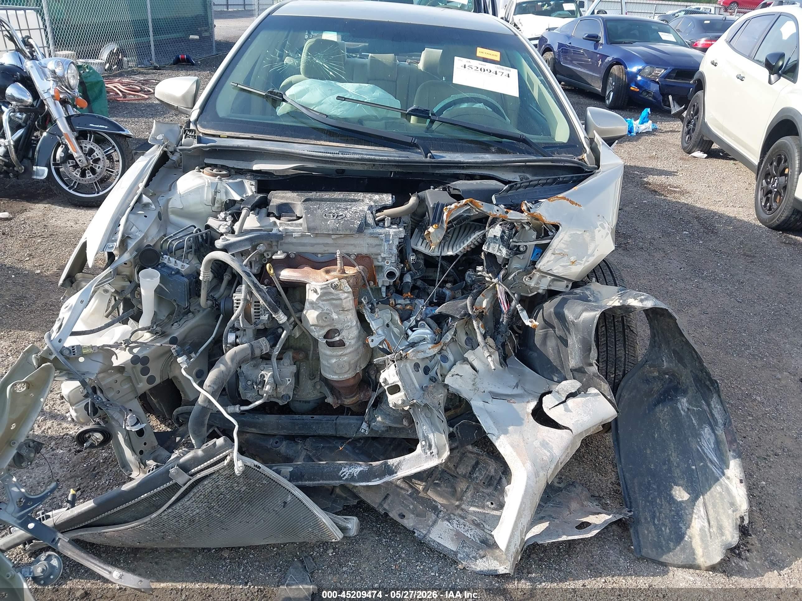 2014 Toyota Camry Le Silver vin: 4T4BF1FK8ER382737
