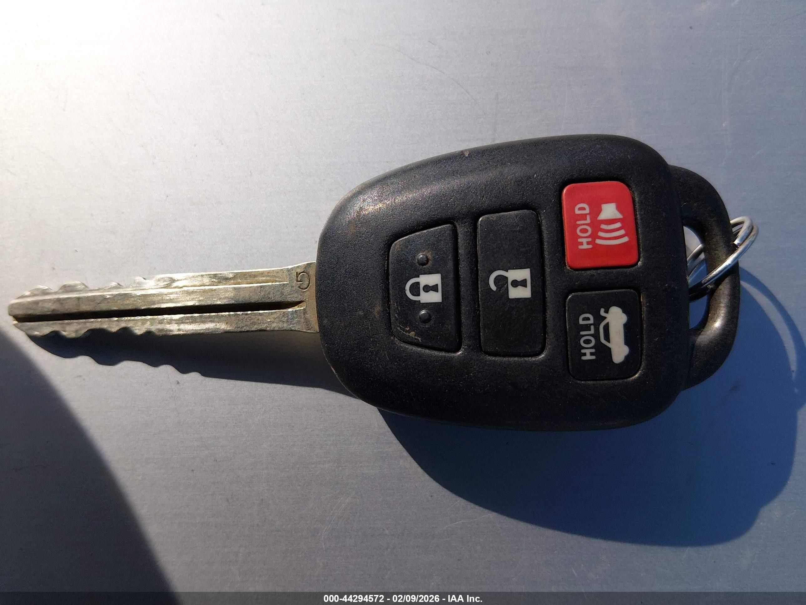 2014 Toyota Camry Xle Silver vin: 4T4BF1FK8ER387145