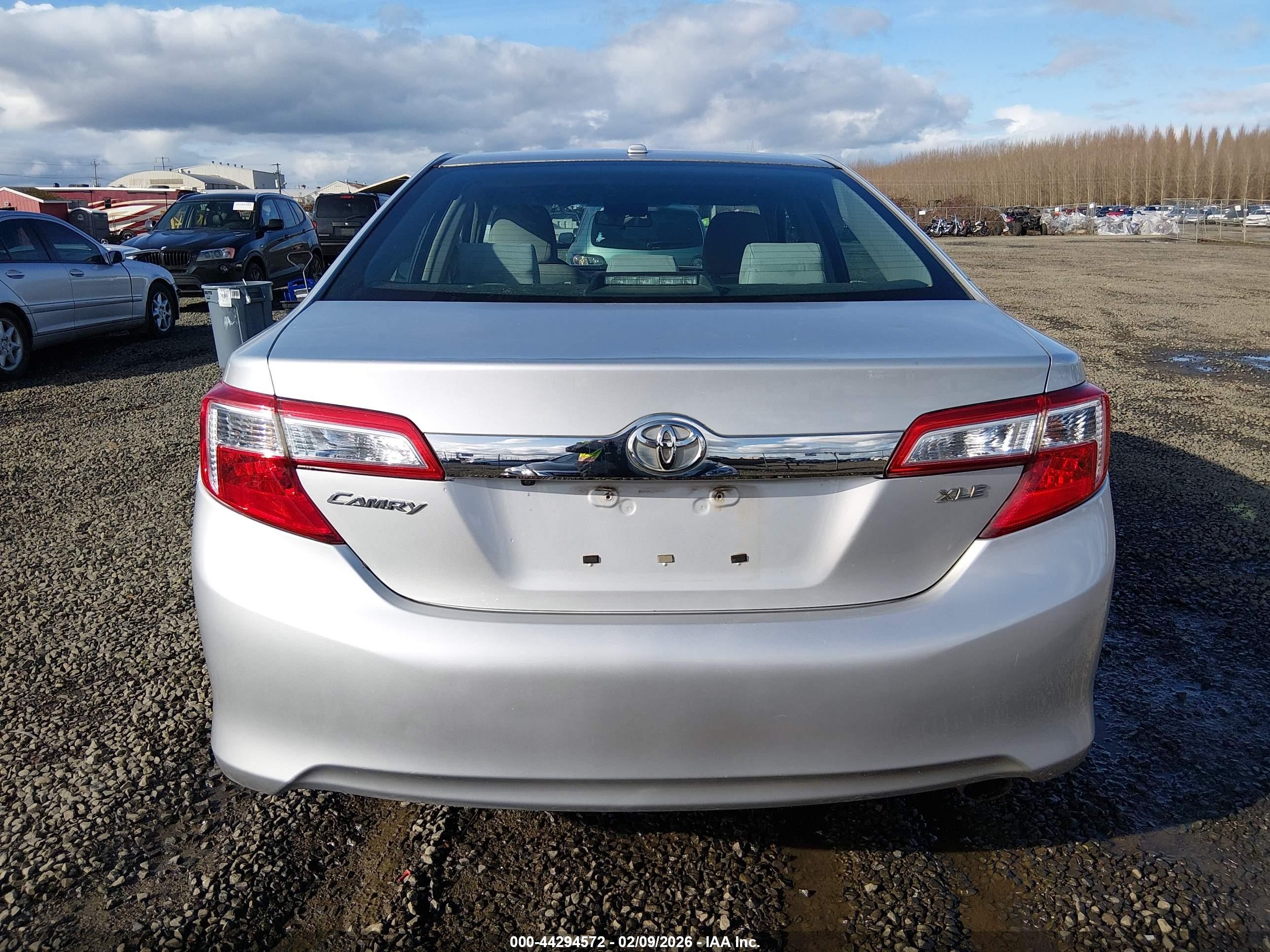 2014 Toyota Camry Xle Silver vin: 4T4BF1FK8ER387145