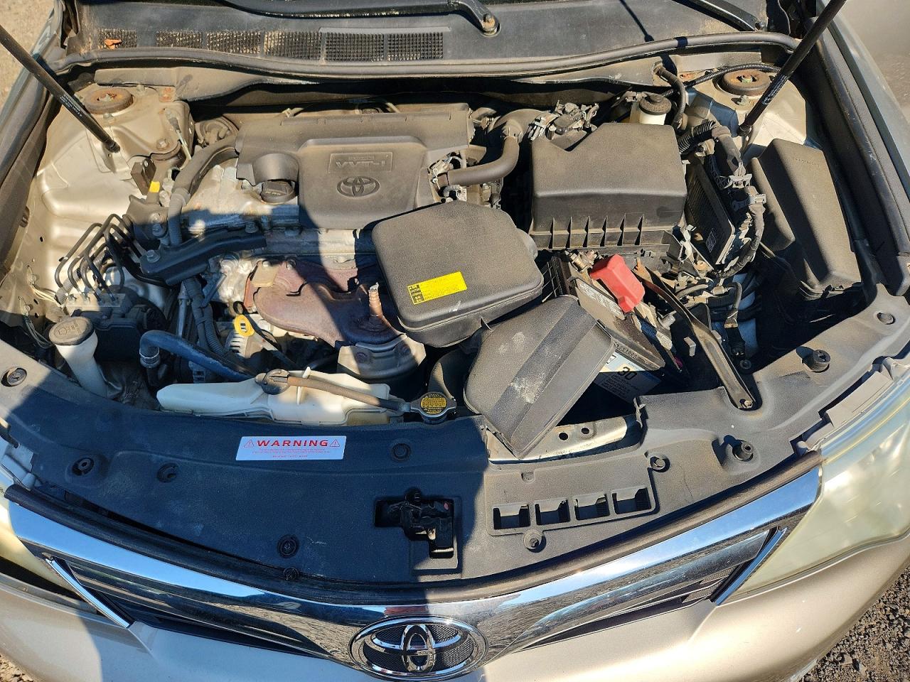 2014 Toyota Camry Le Beige vin: 4T4BF1FK8ER390255