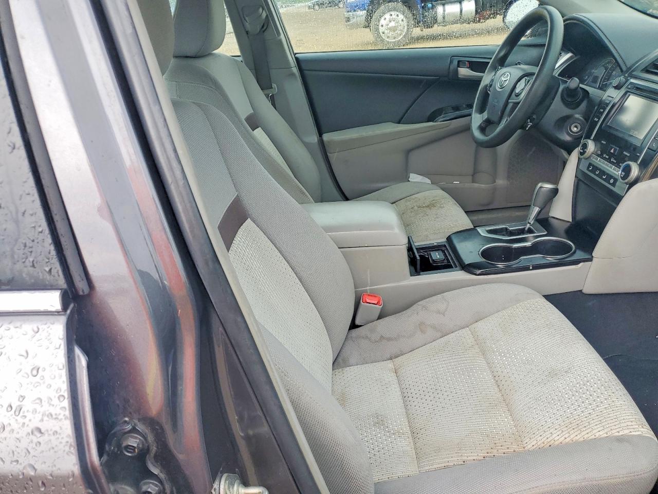 2014 Toyota Camry Le Gray vin: 4T4BF1FK8ER404591