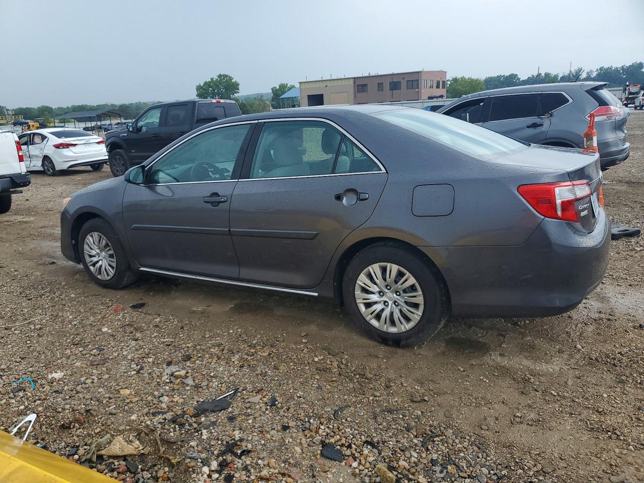 2014 Toyota Camry Le Gray vin: 4T4BF1FK8ER404591