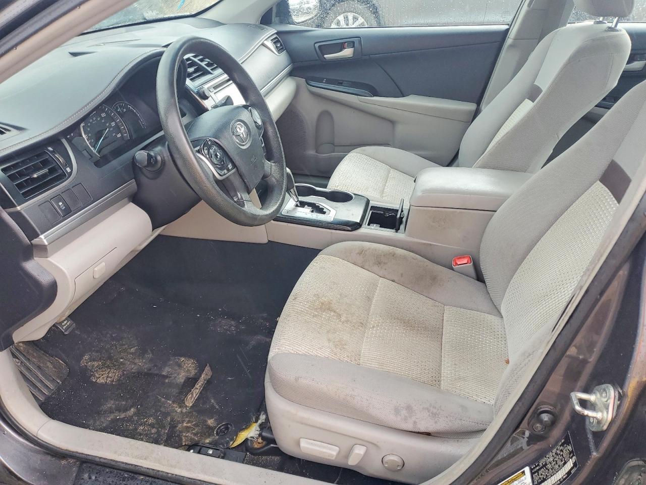 2014 Toyota Camry Le Gray vin: 4T4BF1FK8ER404591