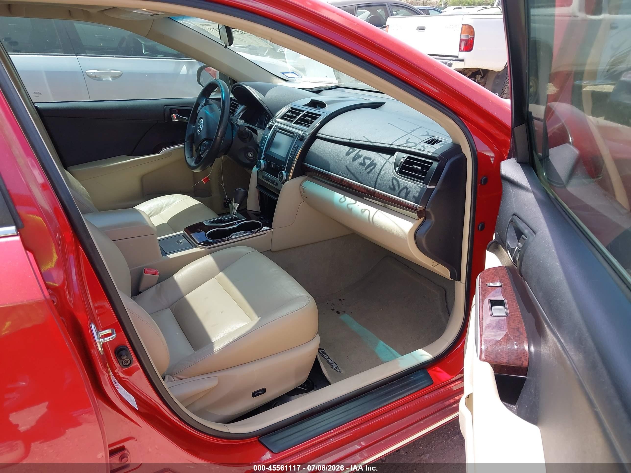 2014 Toyota Camry Xle Red vin: 4T4BF1FK8ER420807
