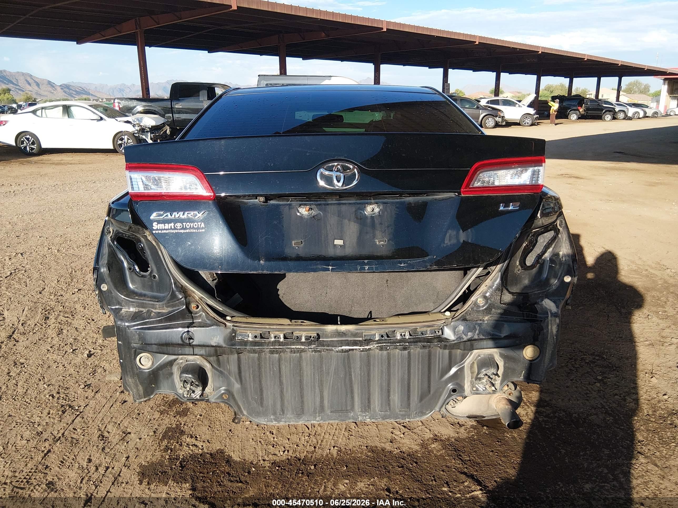 2014 Toyota Camry Le Black vin: 4T4BF1FK8ER421472