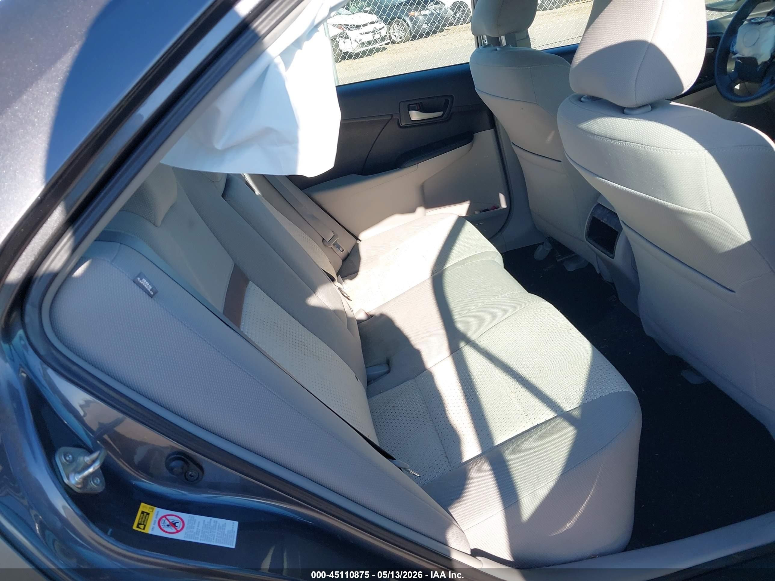 2014 Toyota Camry Le Gray vin: 4T4BF1FK8ER425621