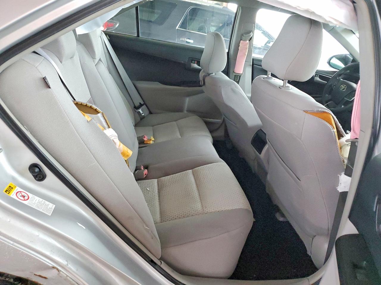 2014 Toyota Camry Le Серебряный vin: 4T4BF1FK8ER427921