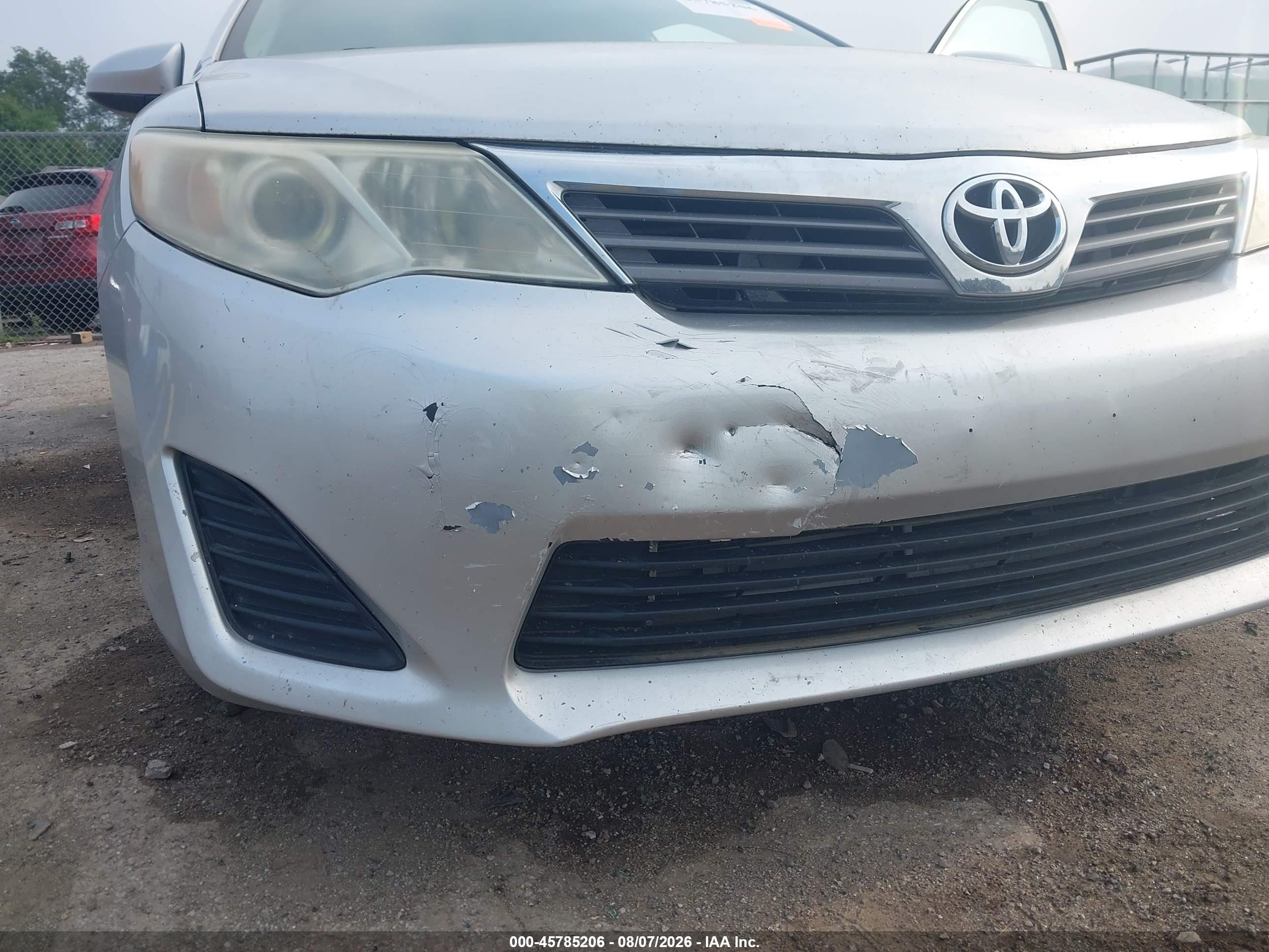 2014 Toyota Camry L Silver vin: 4T4BF1FK8ER431175
