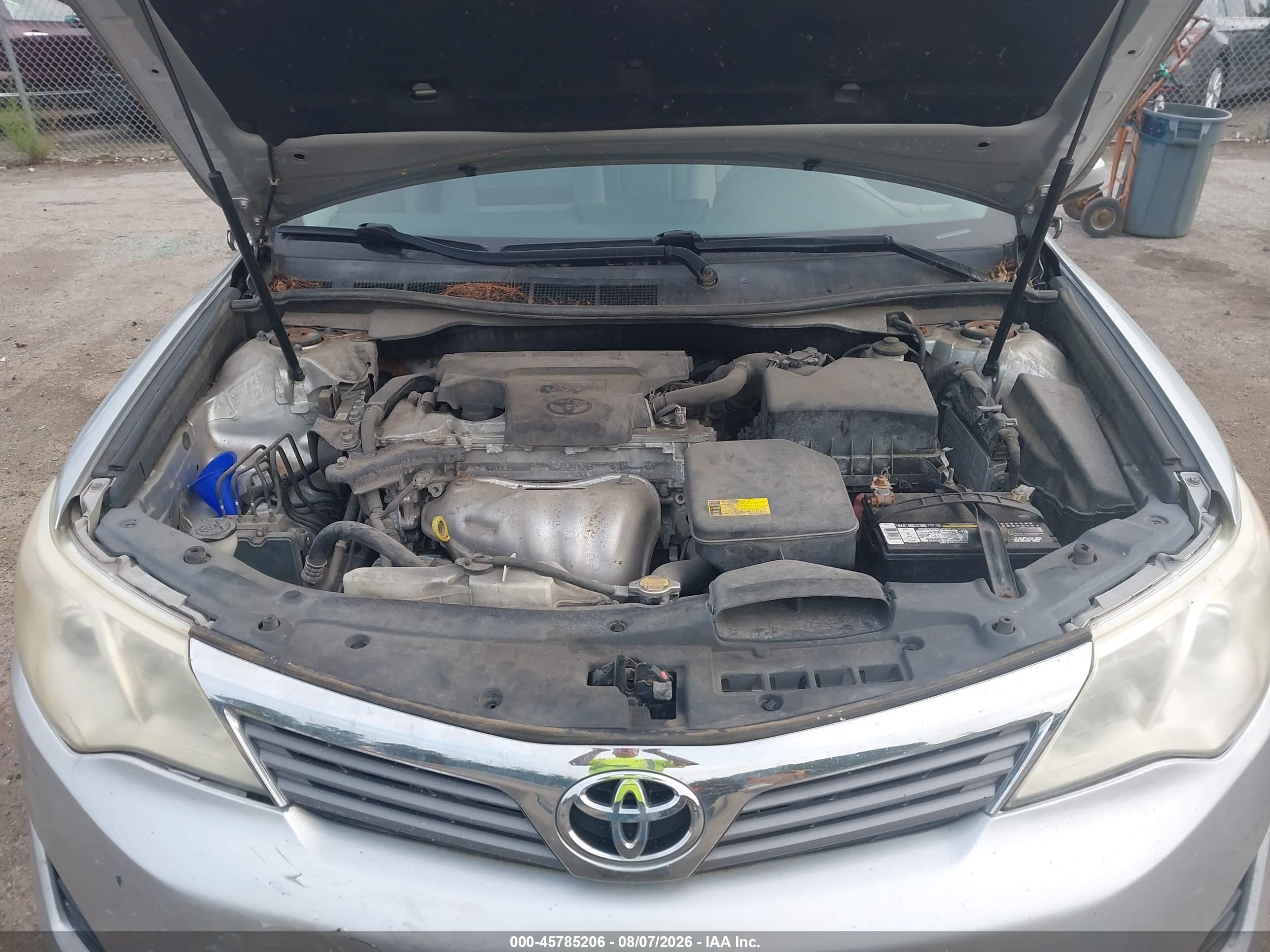 2014 Toyota Camry L Silver vin: 4T4BF1FK8ER431175