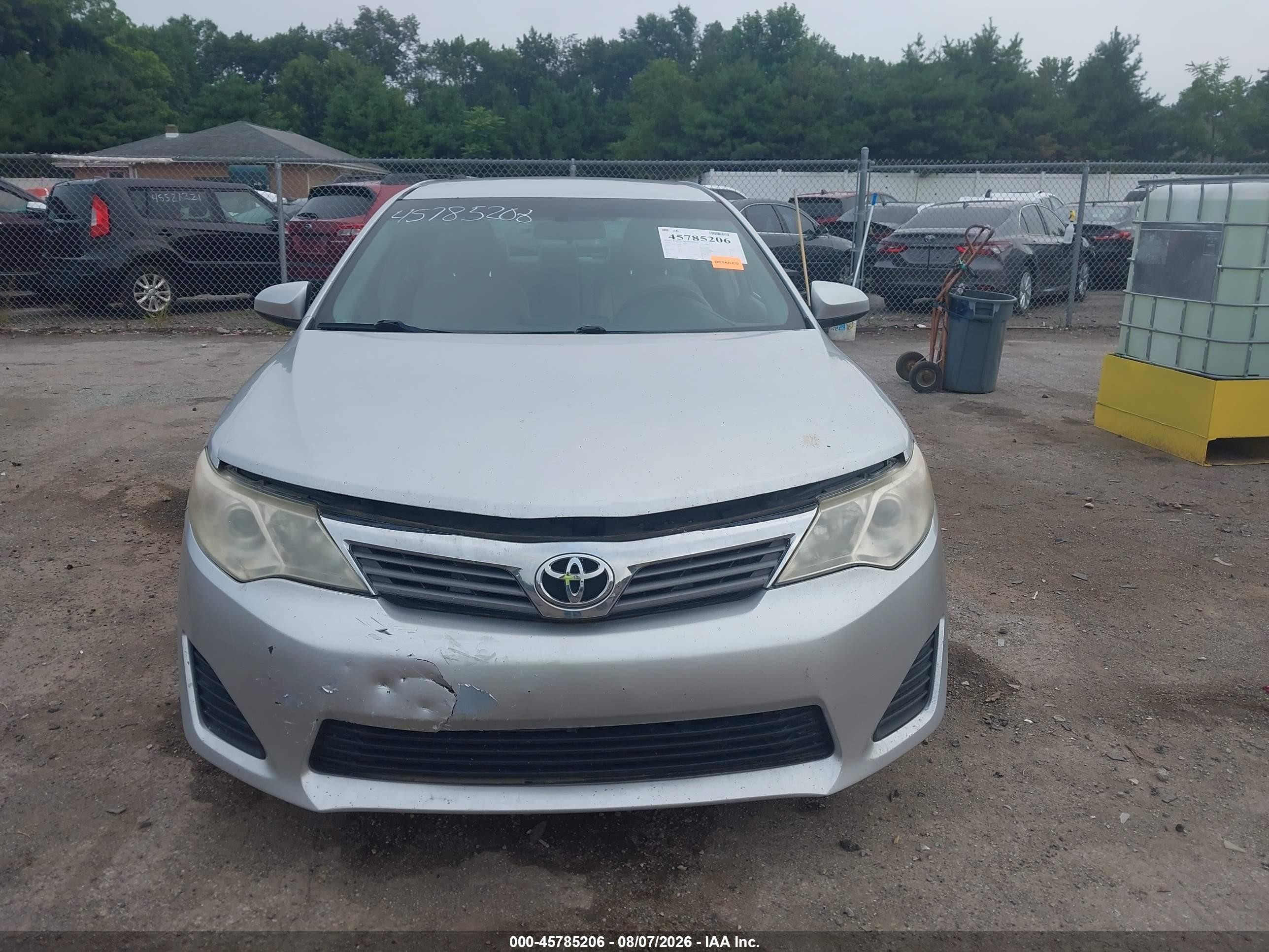 2014 Toyota Camry L Silver vin: 4T4BF1FK8ER431175