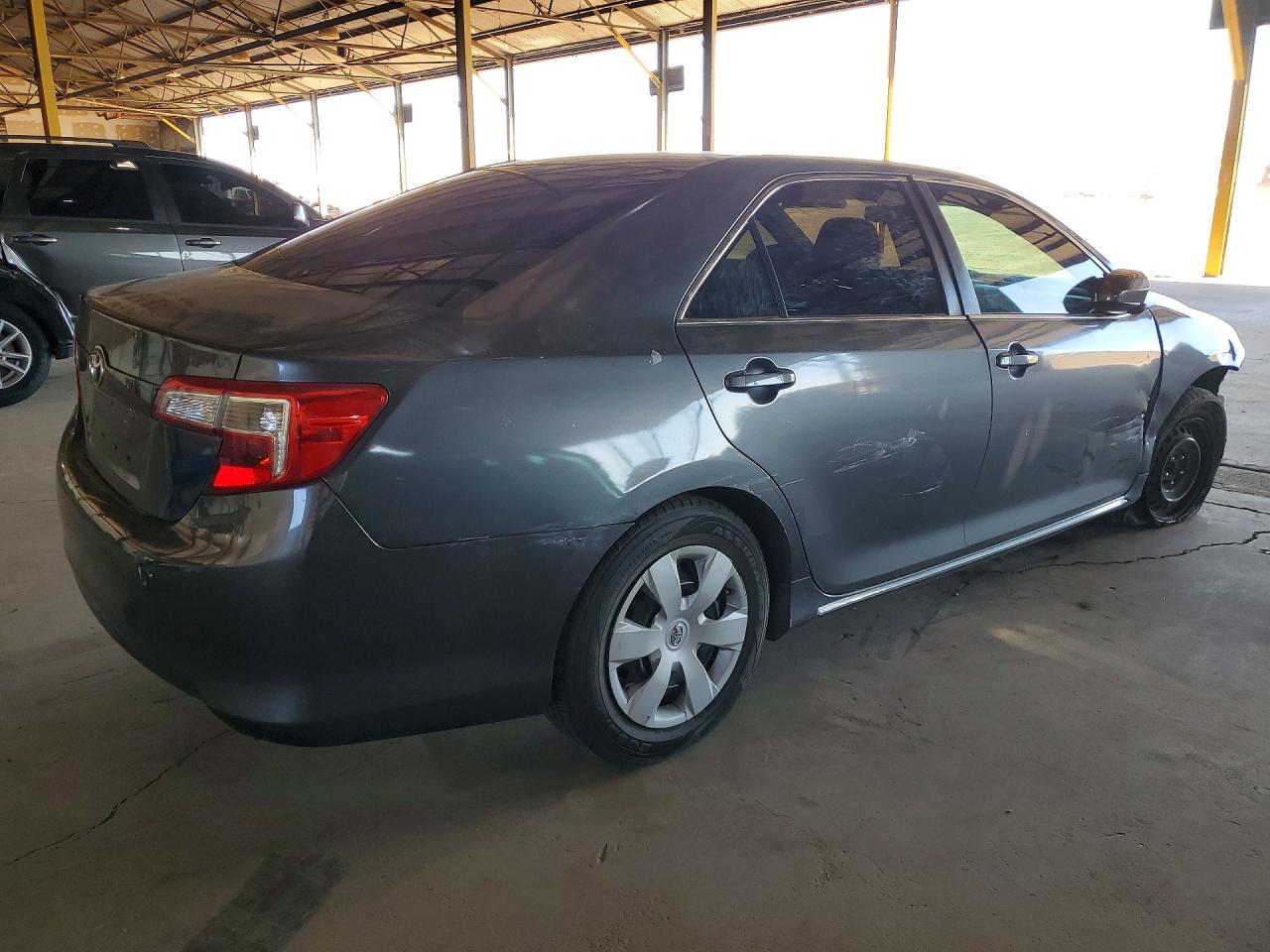 2014 Toyota Camry Le Gray vin: 4T4BF1FK8ER437736
