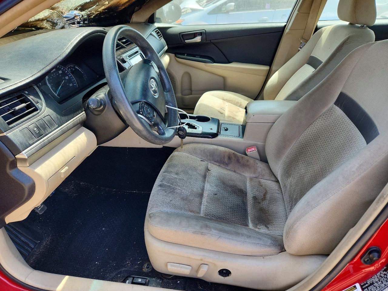 2014 Toyota Camry Le Red vin: 4T4BF1FK8ER438126