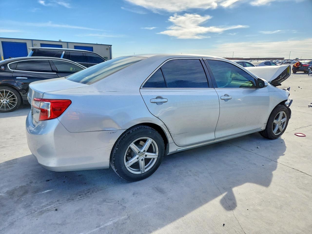 2014 Toyota Camry Le Silver vin: 4T4BF1FK8ER442886