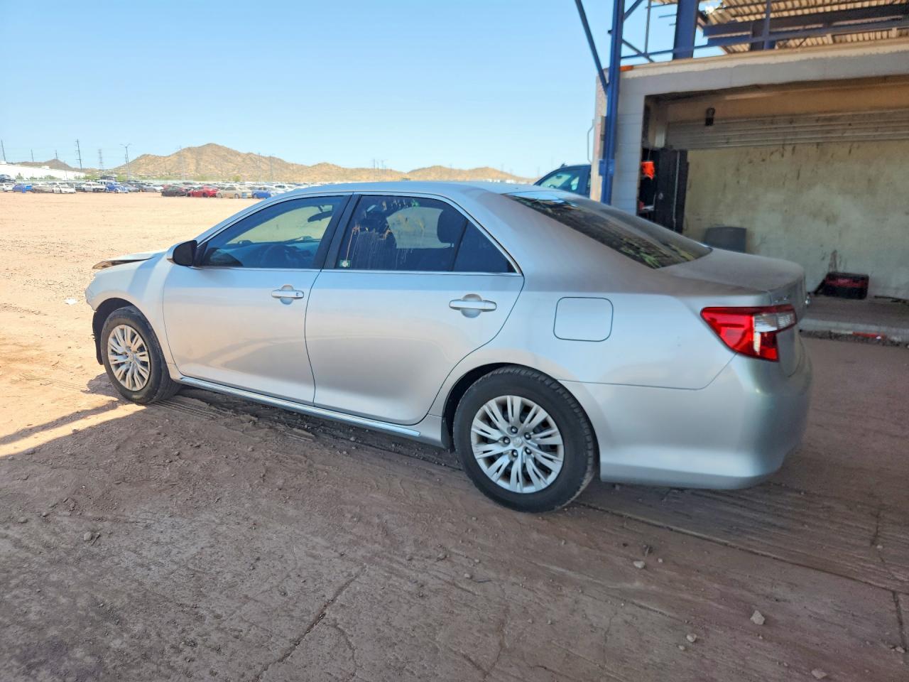 2014 Toyota Camry Le Silver vin: 4T4BF1FK8ER444542