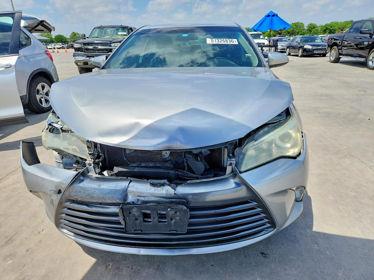 2015 Toyota Camry Le Silver vin: 4T4BF1FK8FR447183