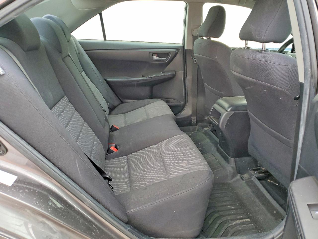2015 Toyota Camry Le Серый vin: 4T4BF1FK8FR448124