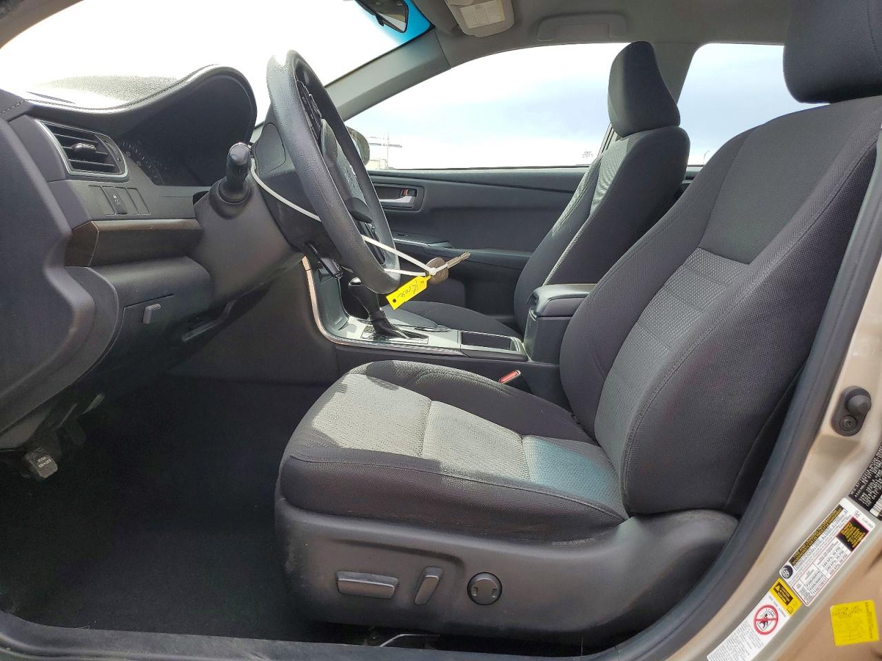 2015 Toyota Camry Le Бежевый vin: 4T4BF1FK8FR449807