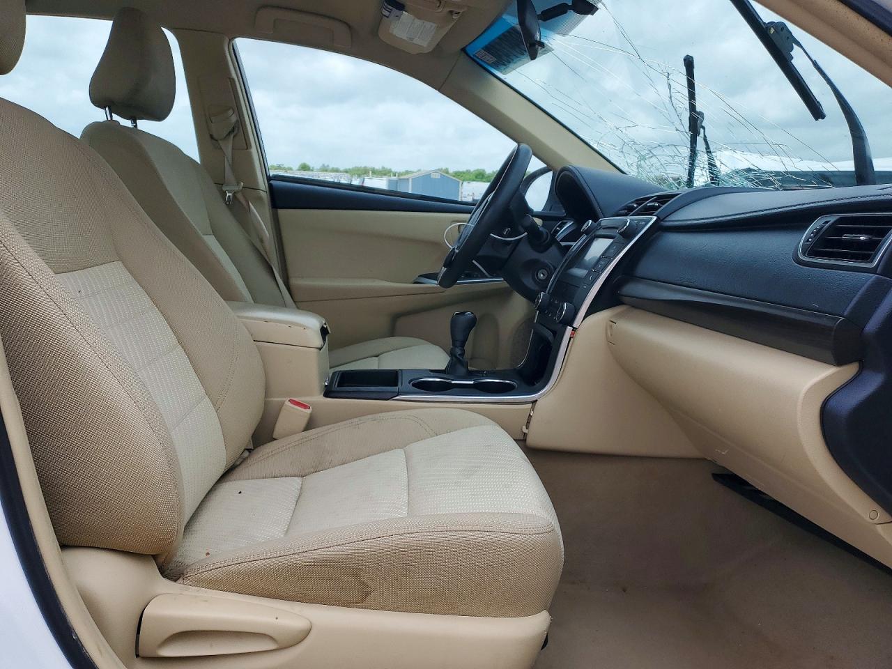 2015 Toyota Camry Le White vin: 4T4BF1FK8FR460063