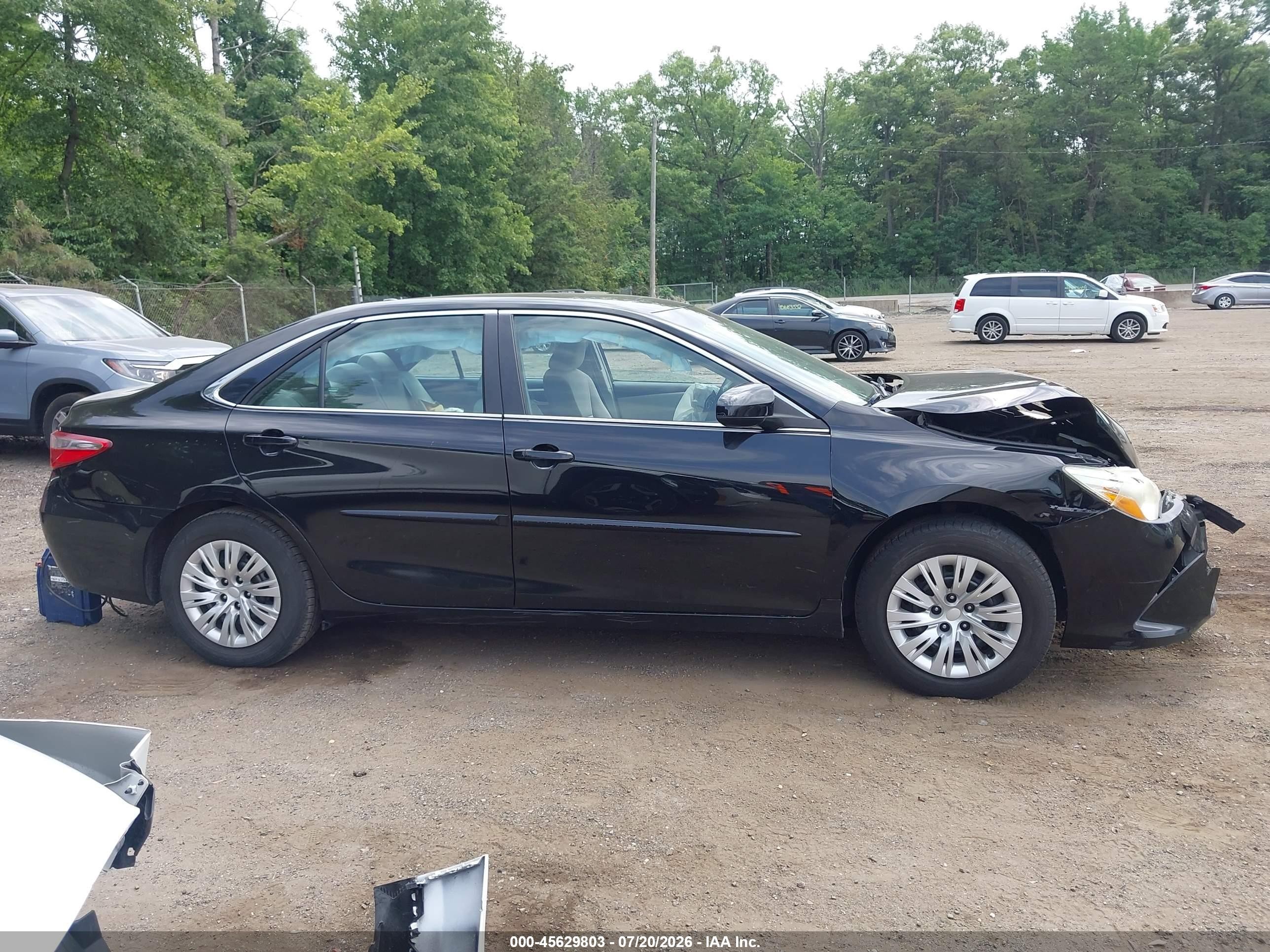 2015 Toyota Camry Le Black vin: 4T4BF1FK8FR460256