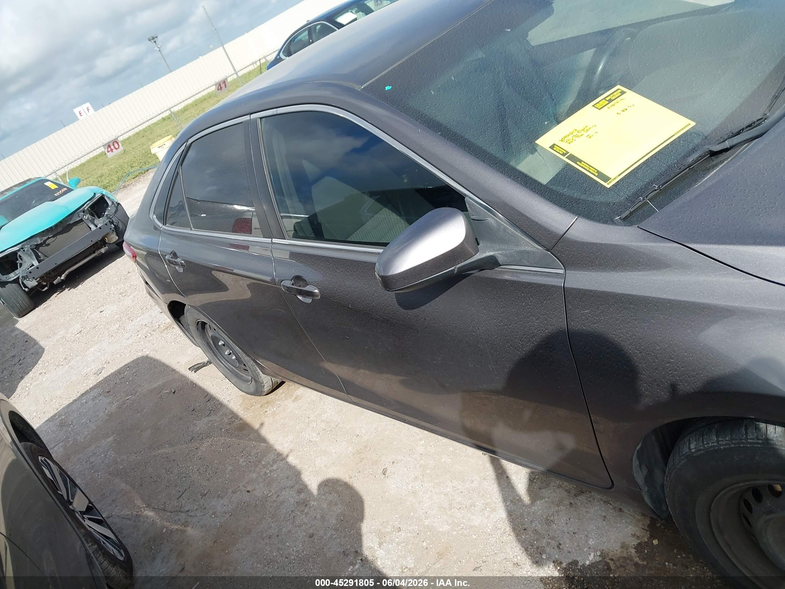 2015 Toyota Camry Le Серый vin: 4T4BF1FK8FR461701