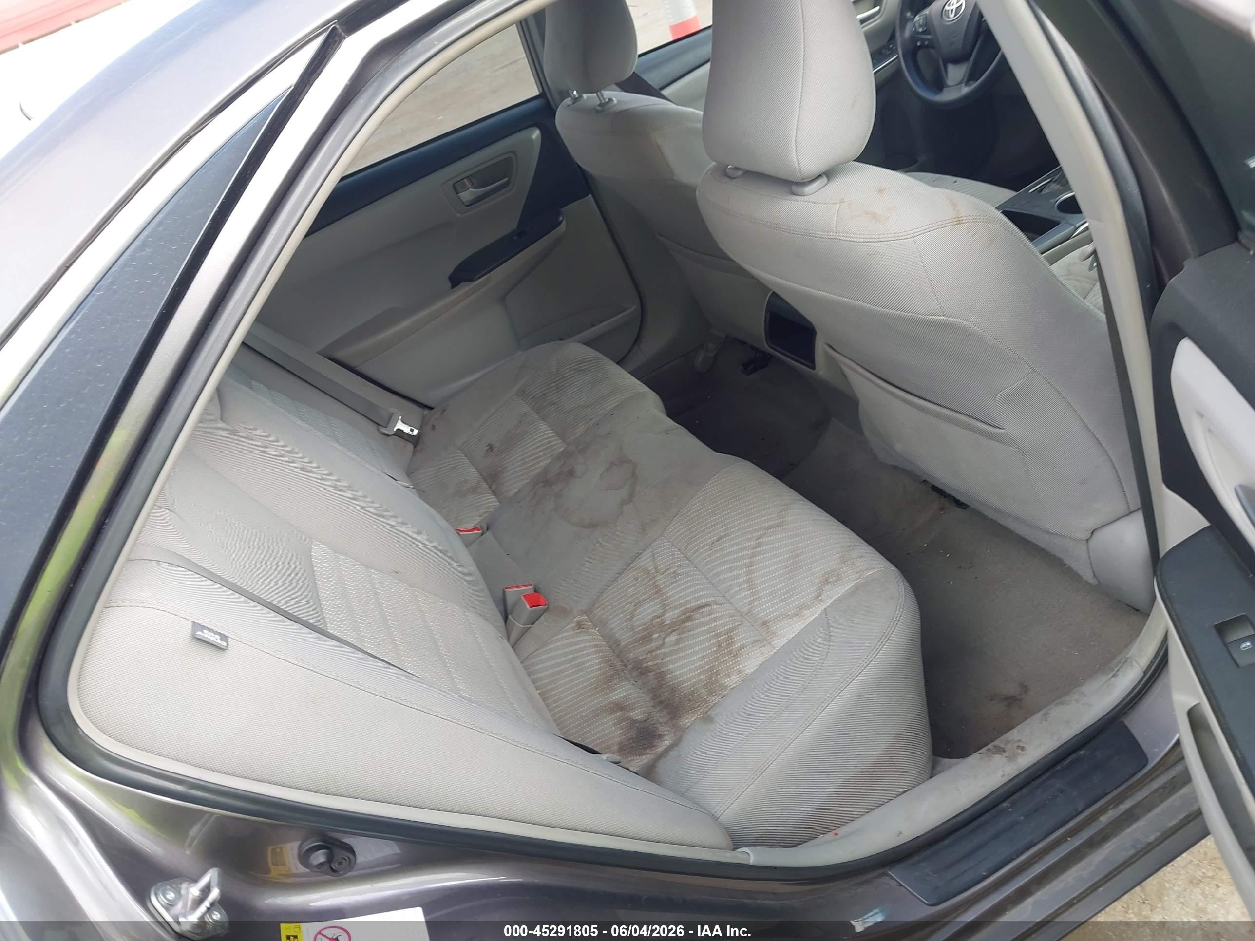 2015 Toyota Camry Le Серый vin: 4T4BF1FK8FR461701
