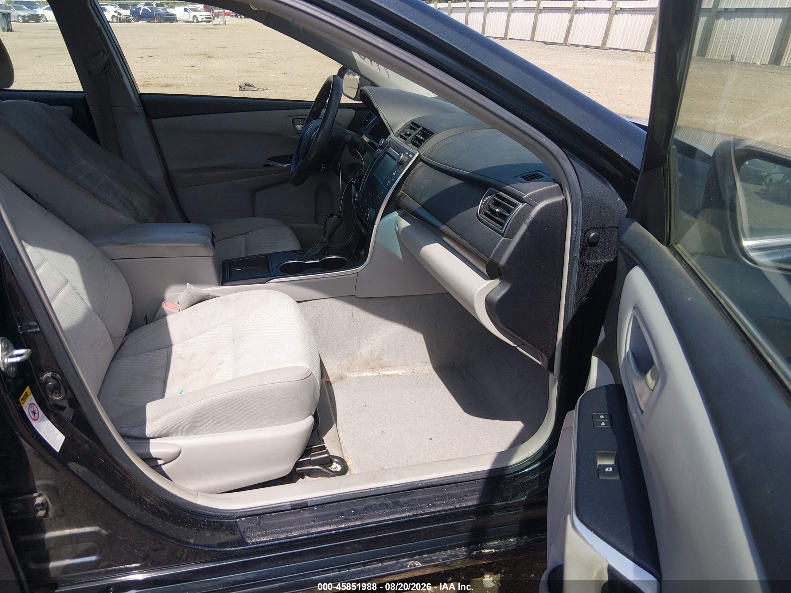 2015 Toyota Camry Le Blue vin: 4T4BF1FK8FR461813